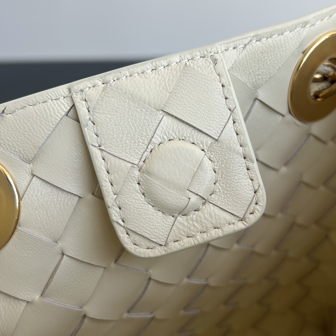 Bagsaaa B0tt*ga Ven*ta Small Parachute Chain 817175 white - 20cm