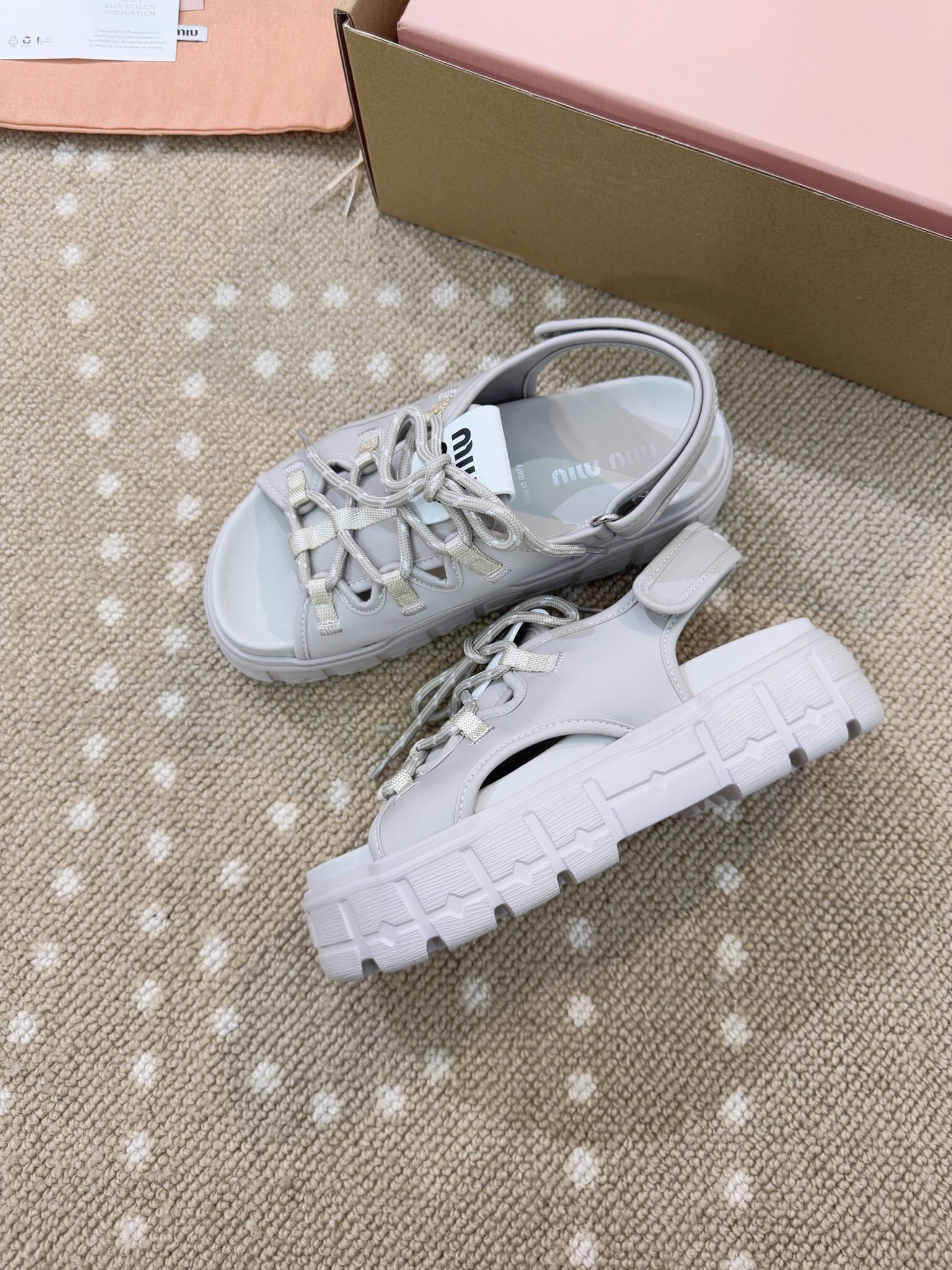 Bagsaaa Miu Miu Chunky neoprene sandals gray