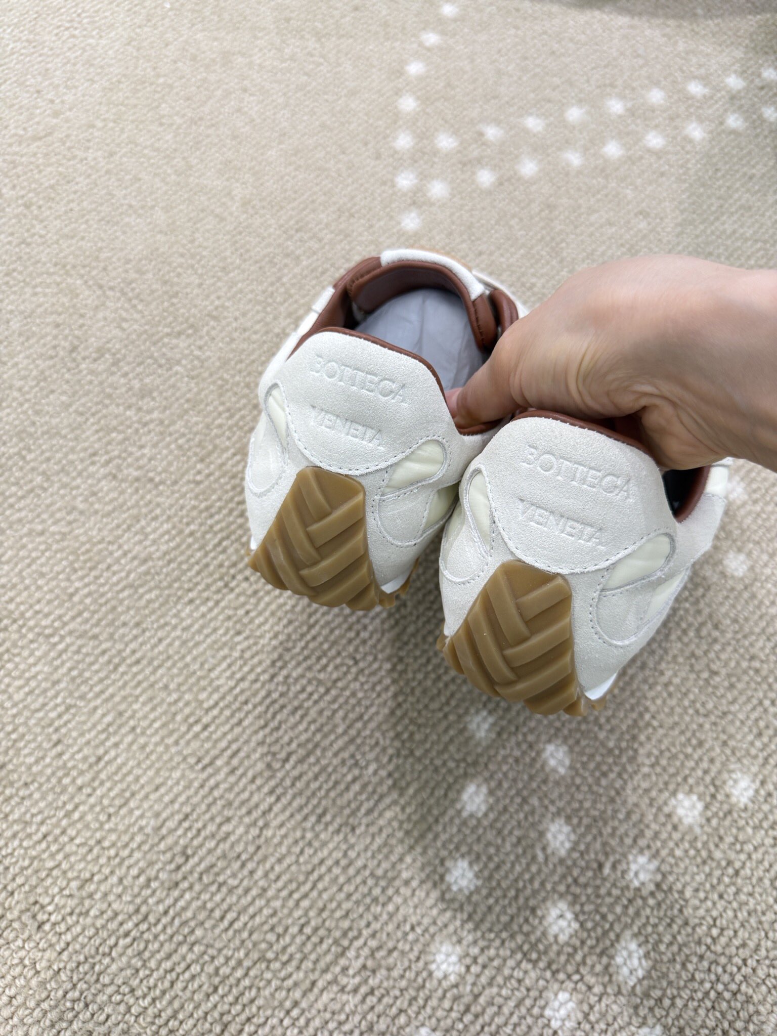Bagsaaa B0tt*ga Ven*ta Orbit Flash Sneaker Sea salt/caramel