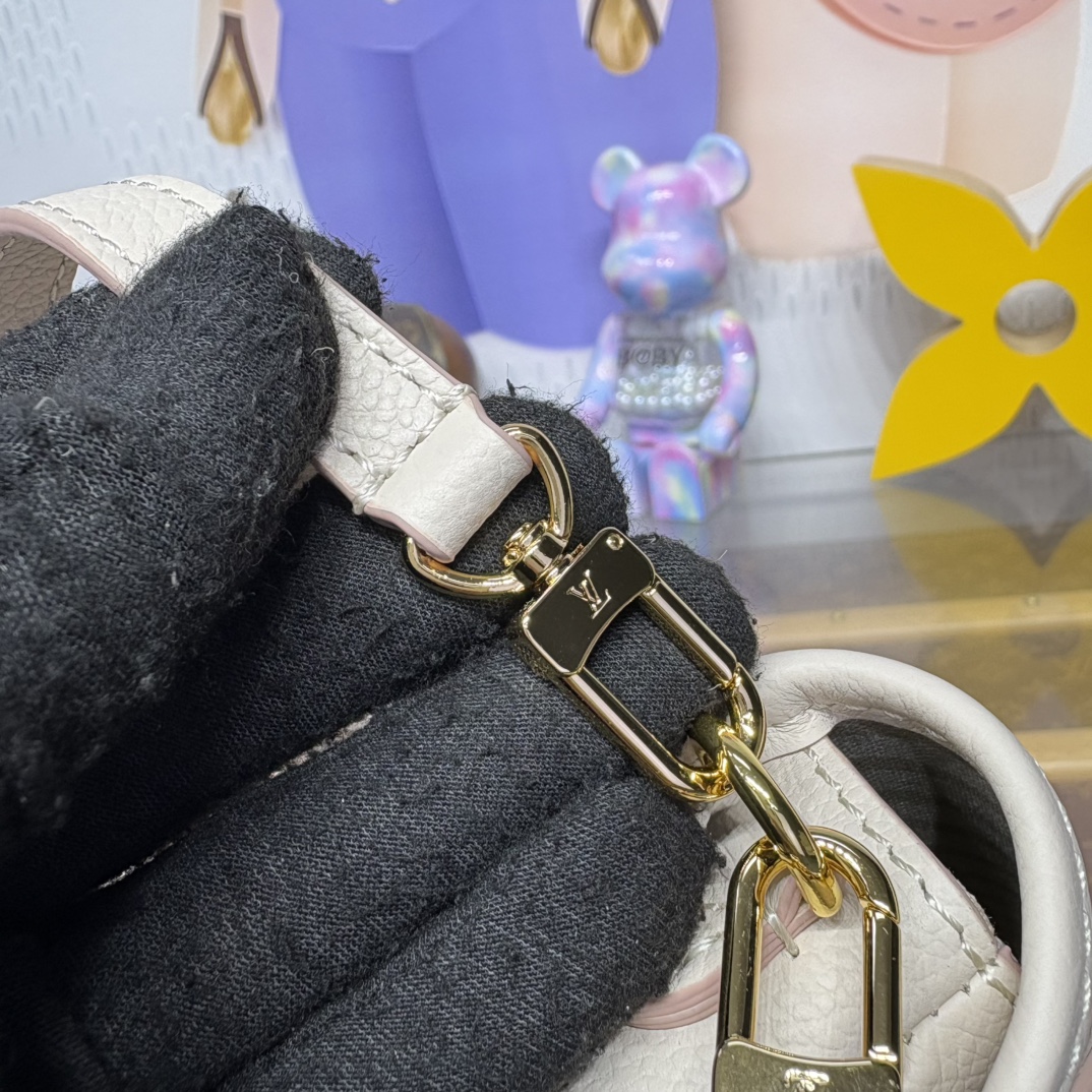 Bagsaaa LV M13642 Nano Diane Bag Bicolor Eden - 19cm
