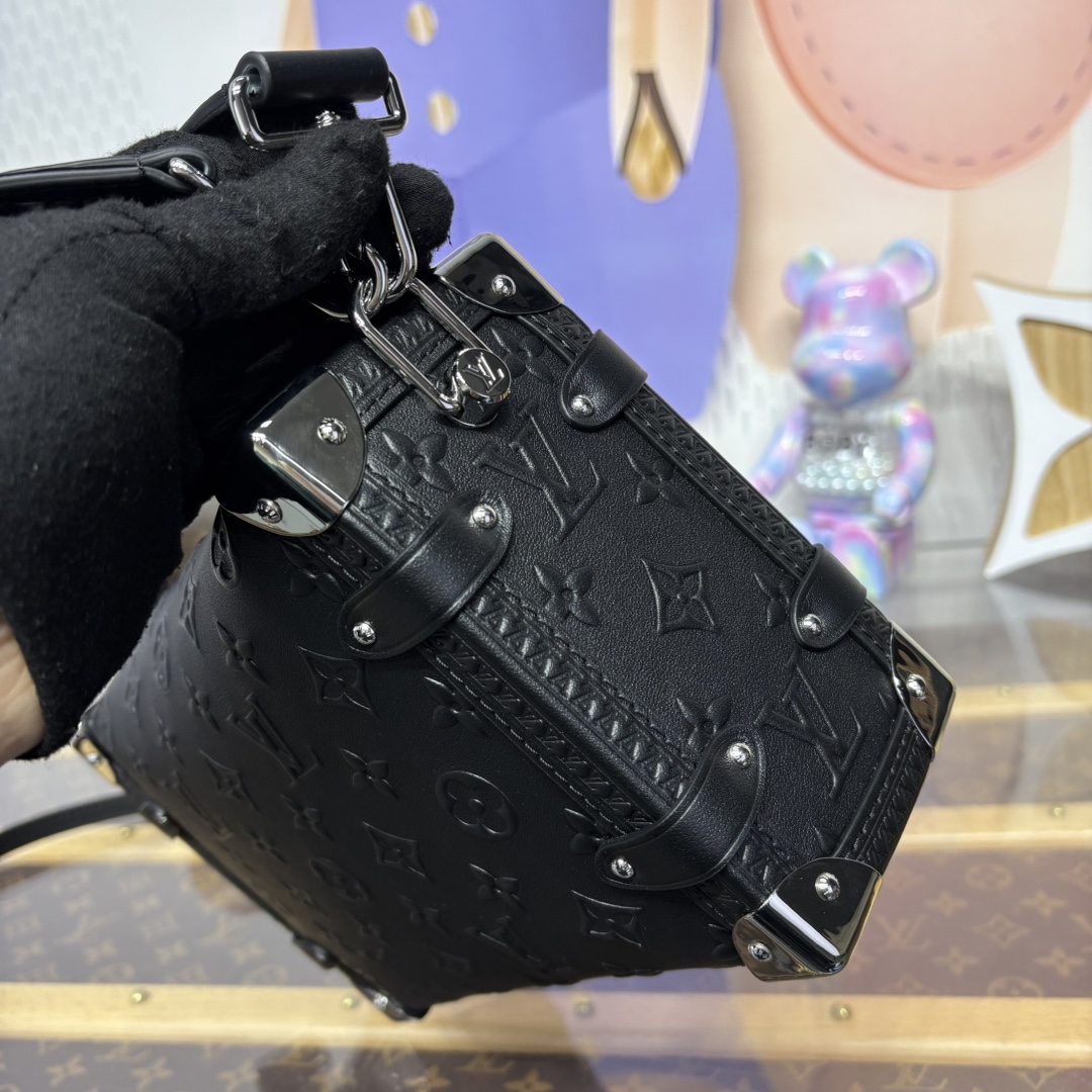 Bagsaaa LV M14572 SS25 Collection Side Trunk MM Black - 23.5cm