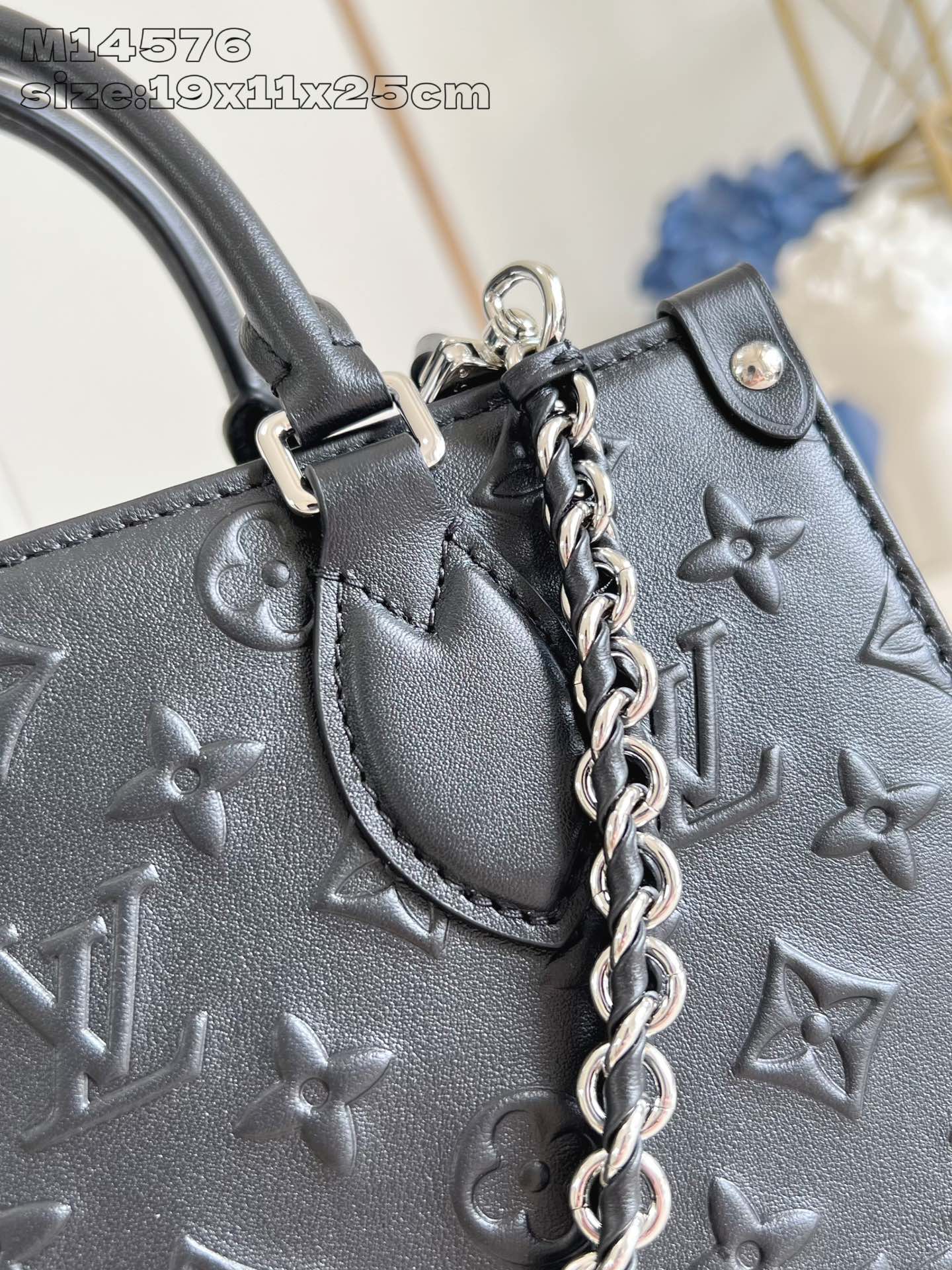 Bagsaaa LV M14576 SS25 Collection OnTheGo PM Black - 25cm