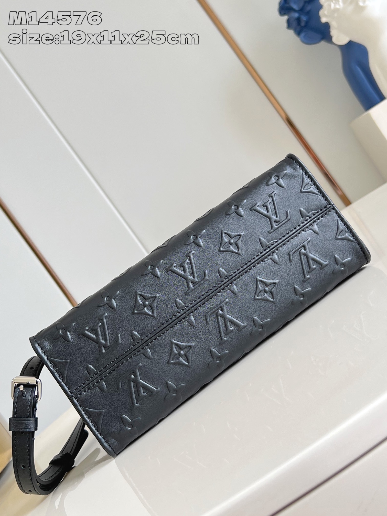 Bagsaaa LV M14576 SS25 Collection OnTheGo PM Black - 25cm