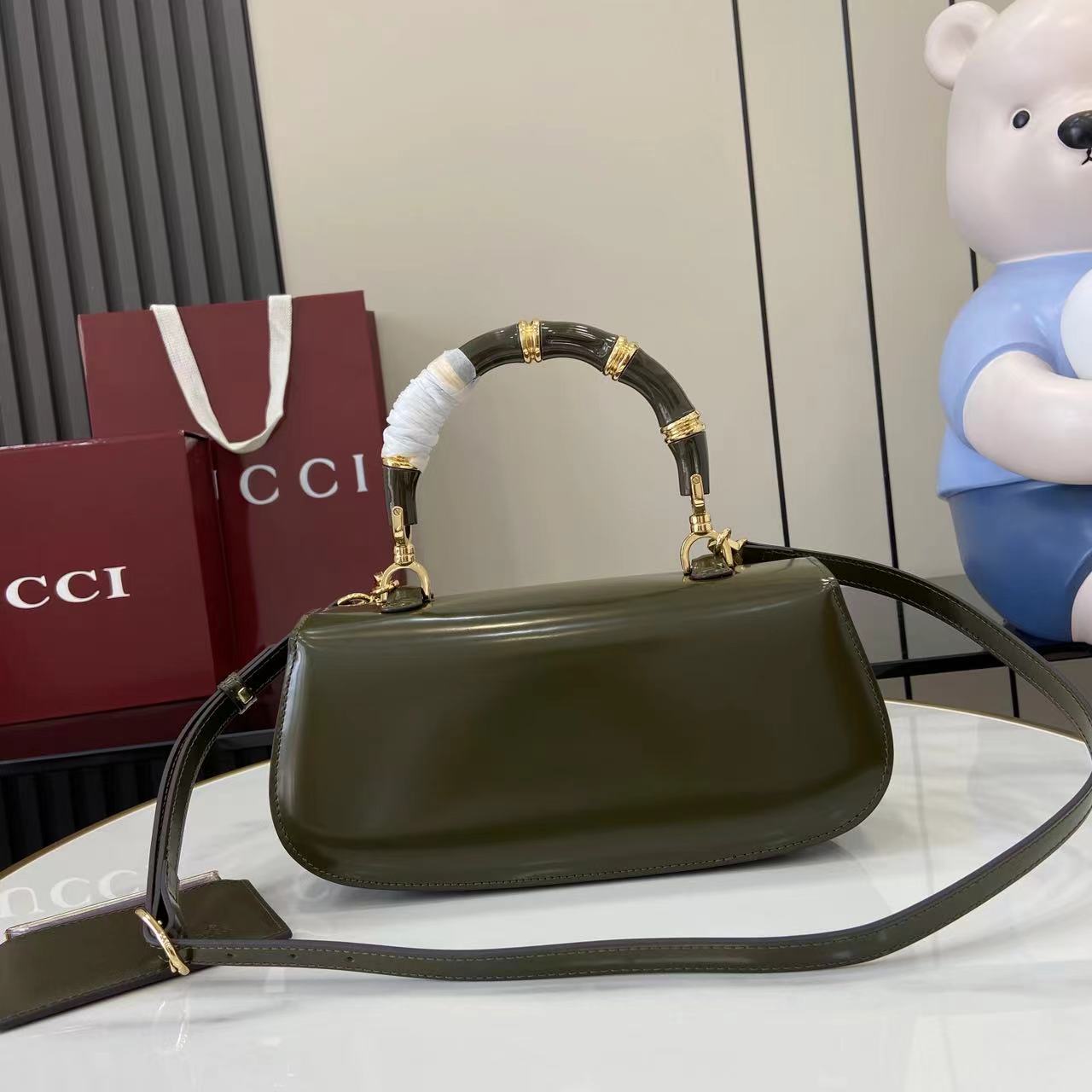 Bagsaaa Gvc*1 Bamboo Diva medium bag 827750 Forest green shiny - 27cm