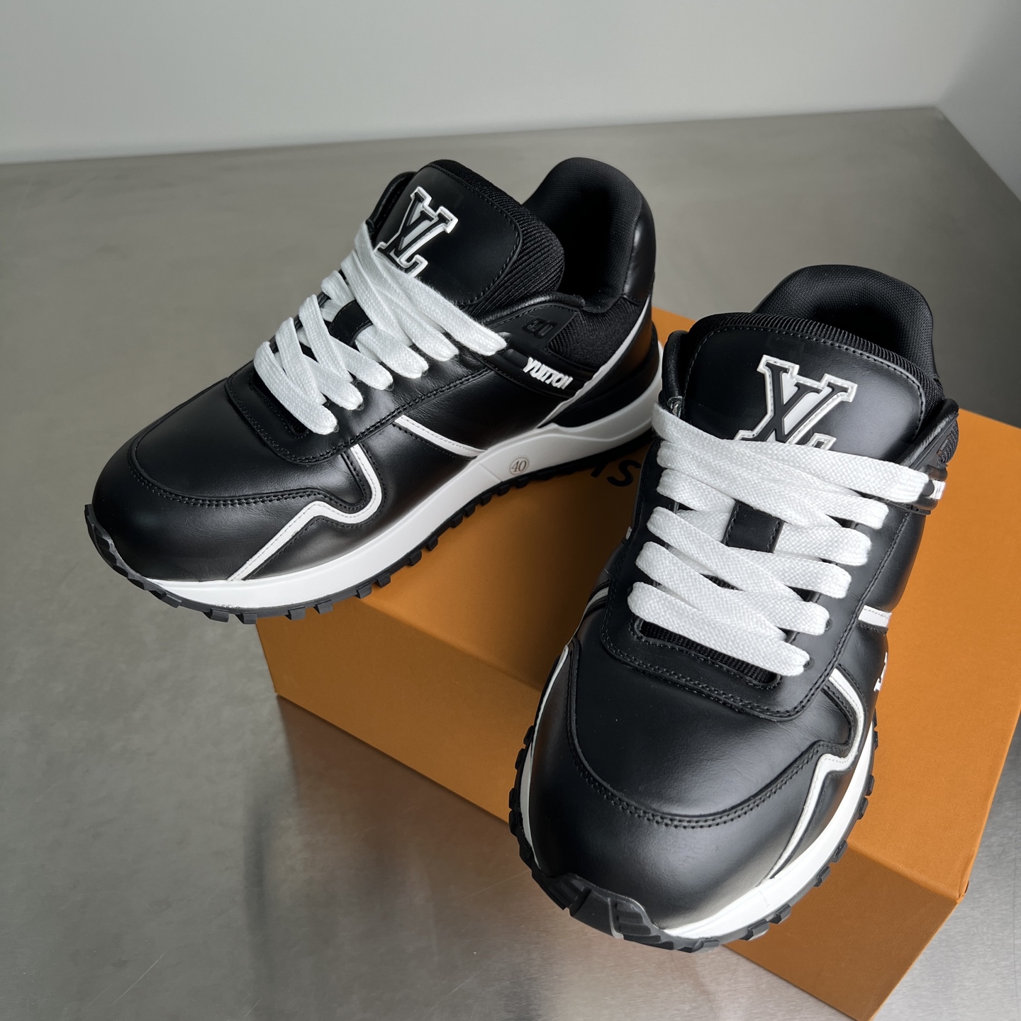 Bagsaaa LV Run Away Maxi Sneaker Black