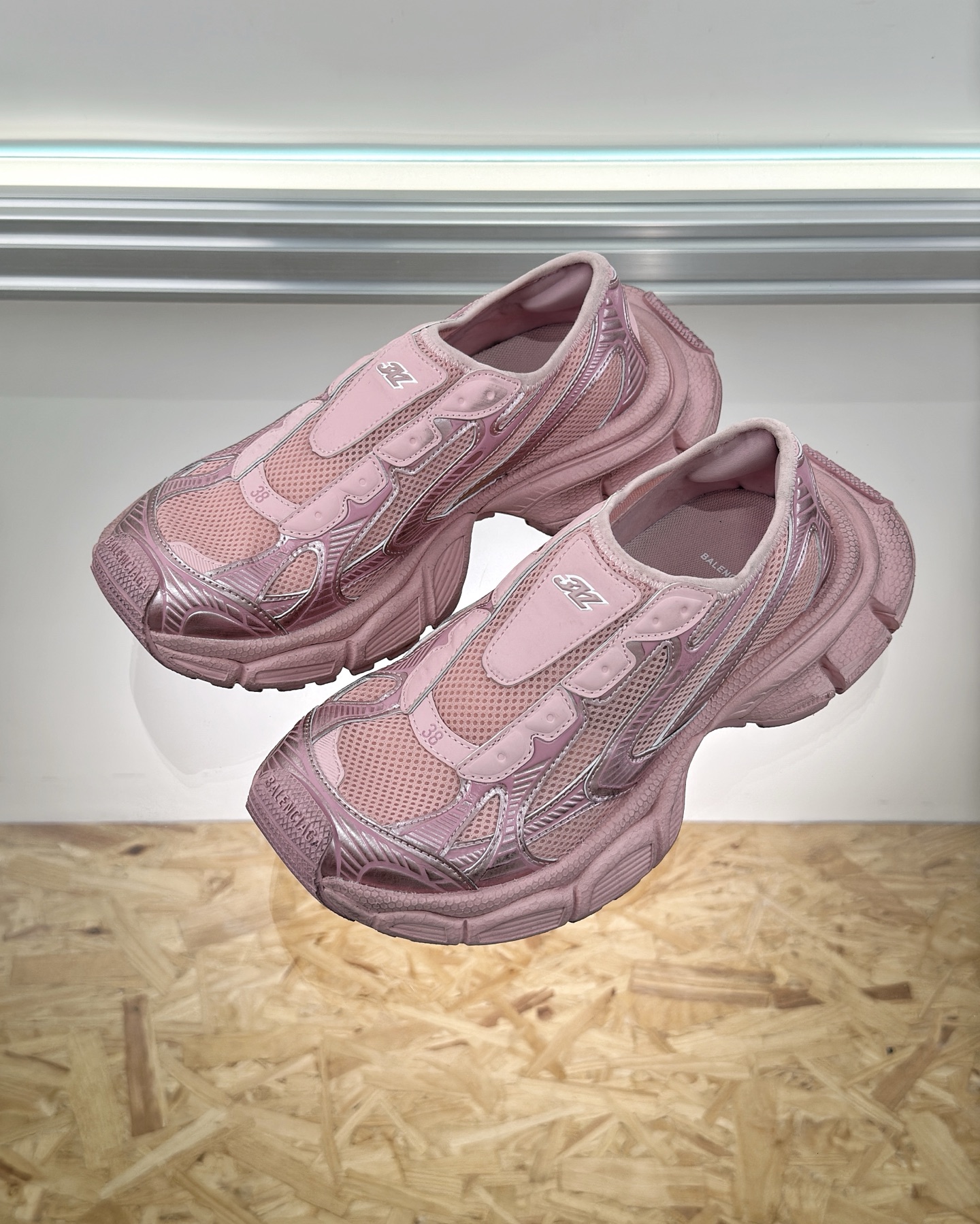 Bagsaaa Ba1en*iaga 3xl Slip-on Sneaker in Light Pink