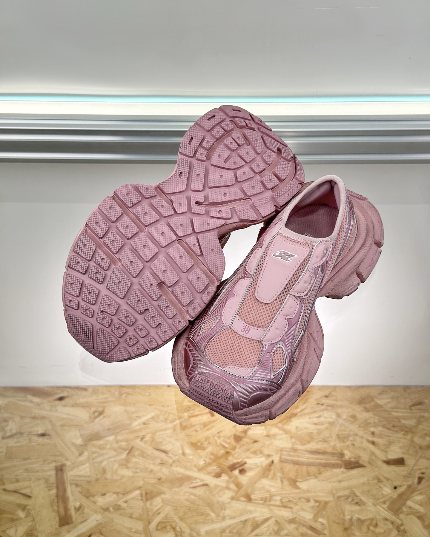 Bagsaaa Ba1en*iaga 3xl Slip-on Sneaker in Light Pink