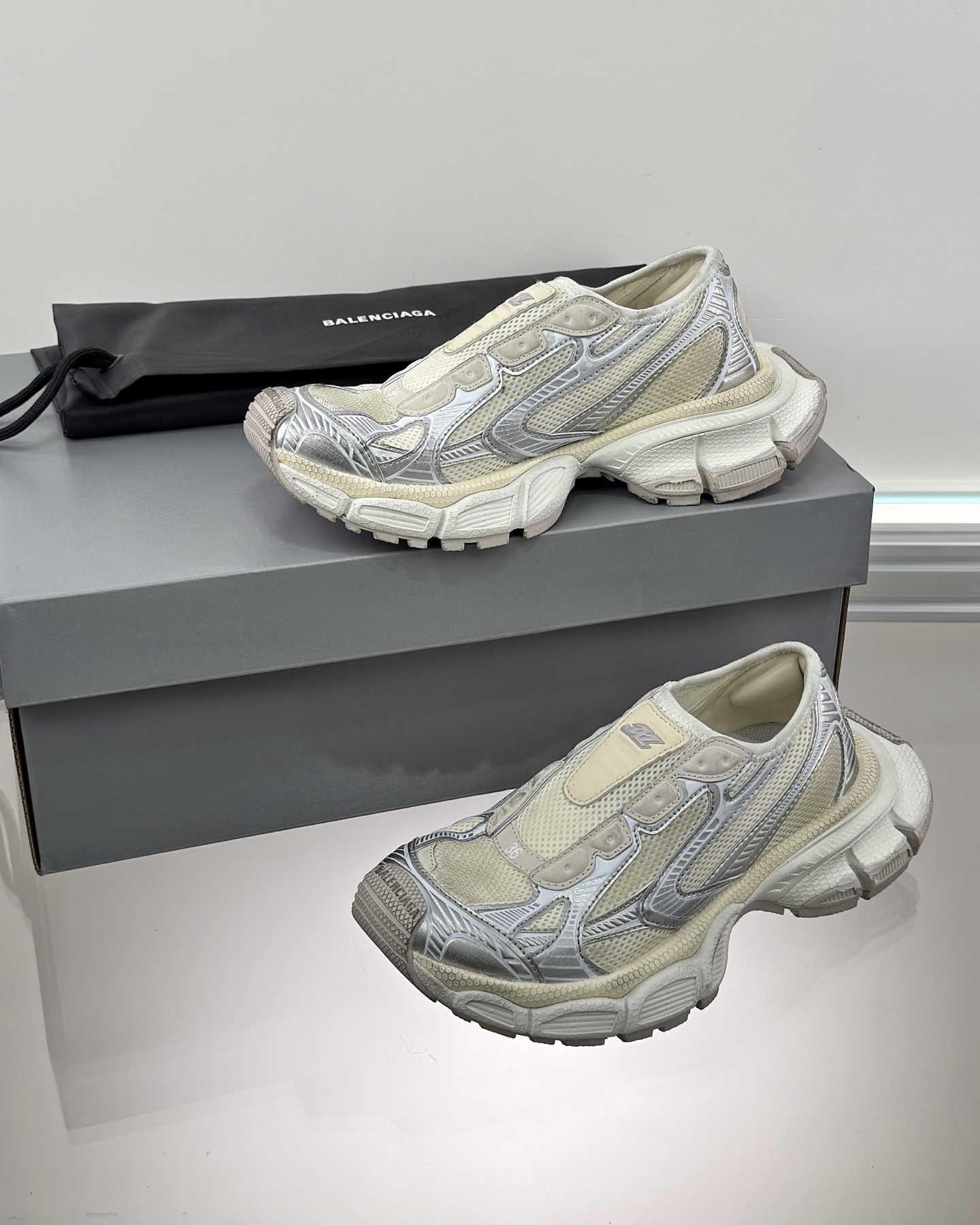 Bagsaaa Ba1en*iaga 3xl Slip-on Sneaker in Gray