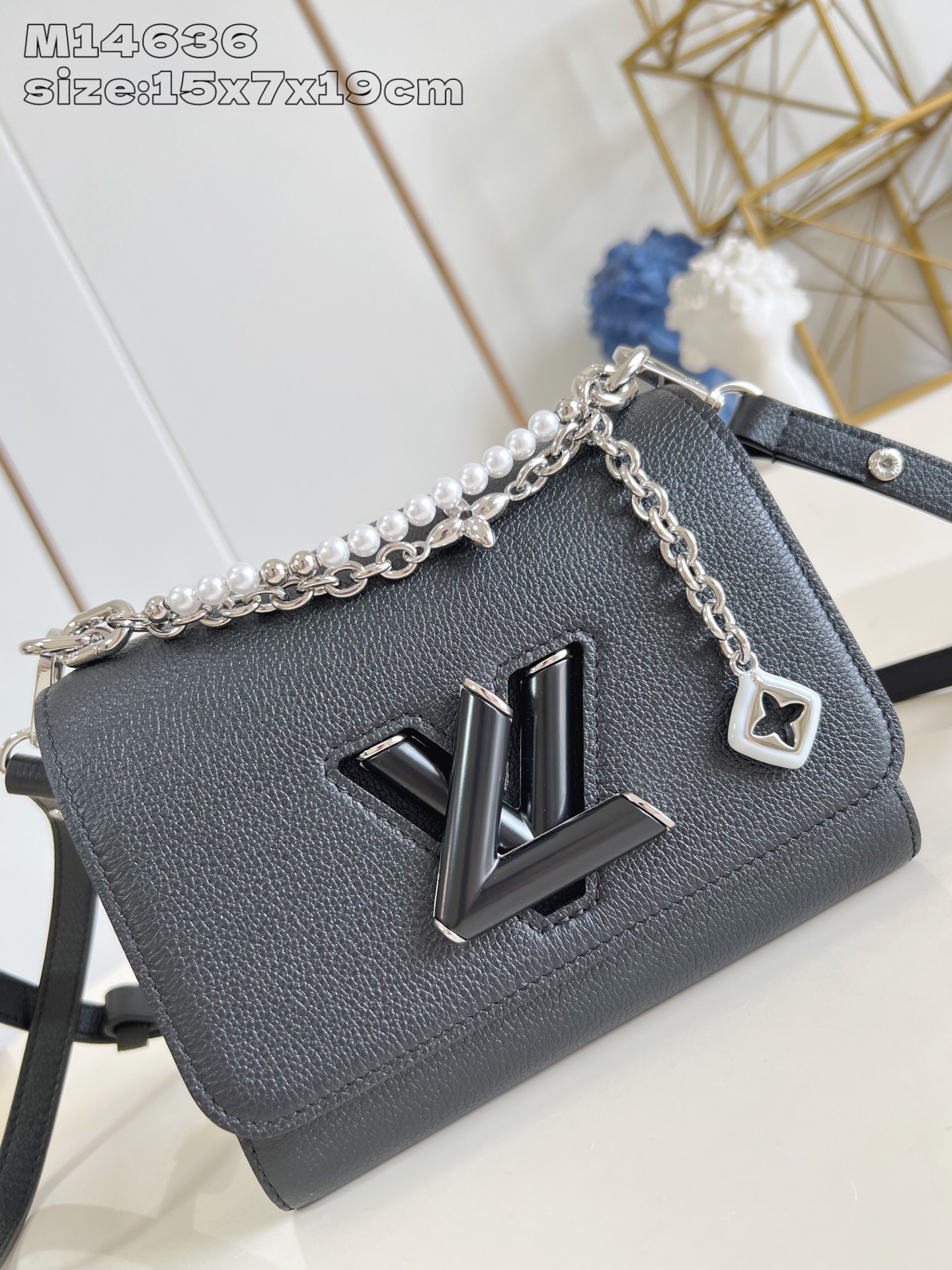 Bagsaaa LV M14636 Twist PM Slim Black - 19cm