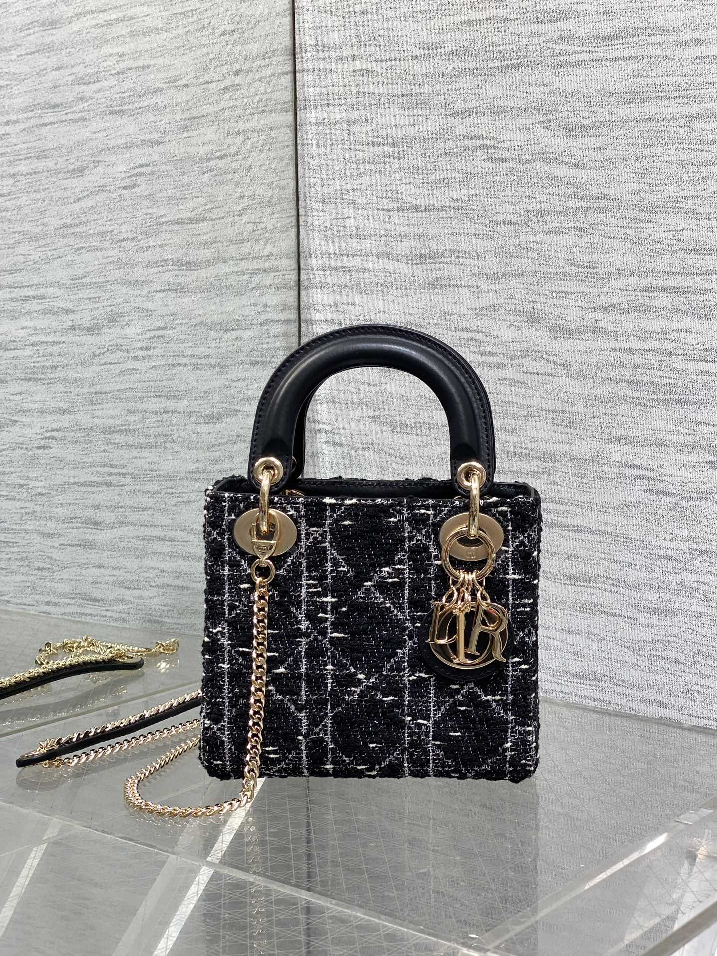 Bagsaaa Lady D10r Mini Black Tweed - 17cm