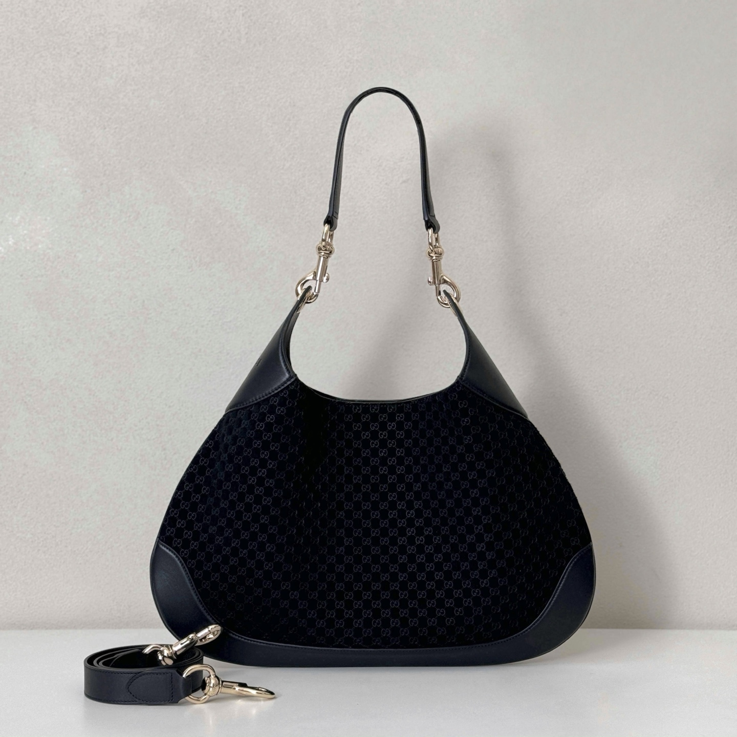 Bagsaaa Gvc*1 B medium shoulder bag 834981 black suede - 42cm