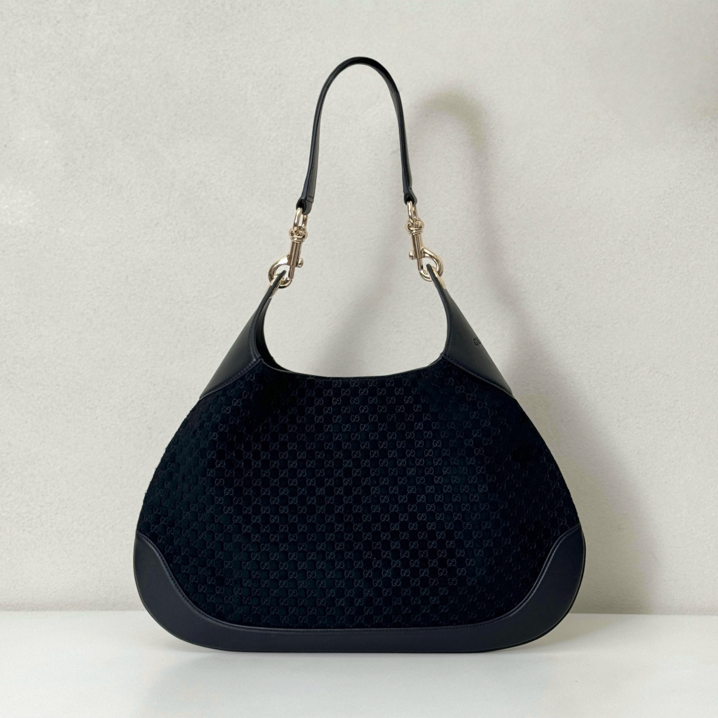 Bagsaaa Gvc*1 B medium shoulder bag 834981 black suede - 42cm