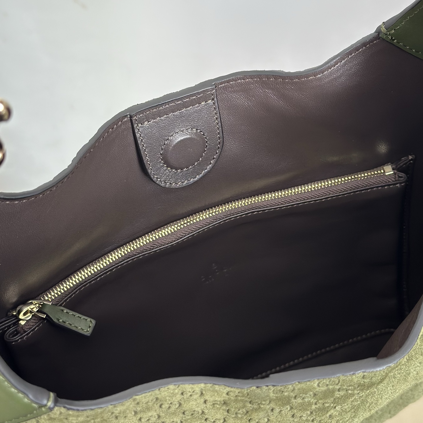 Bagsaaa Gvc*1 B medium shoulder bag 834981 green suede - 42cm