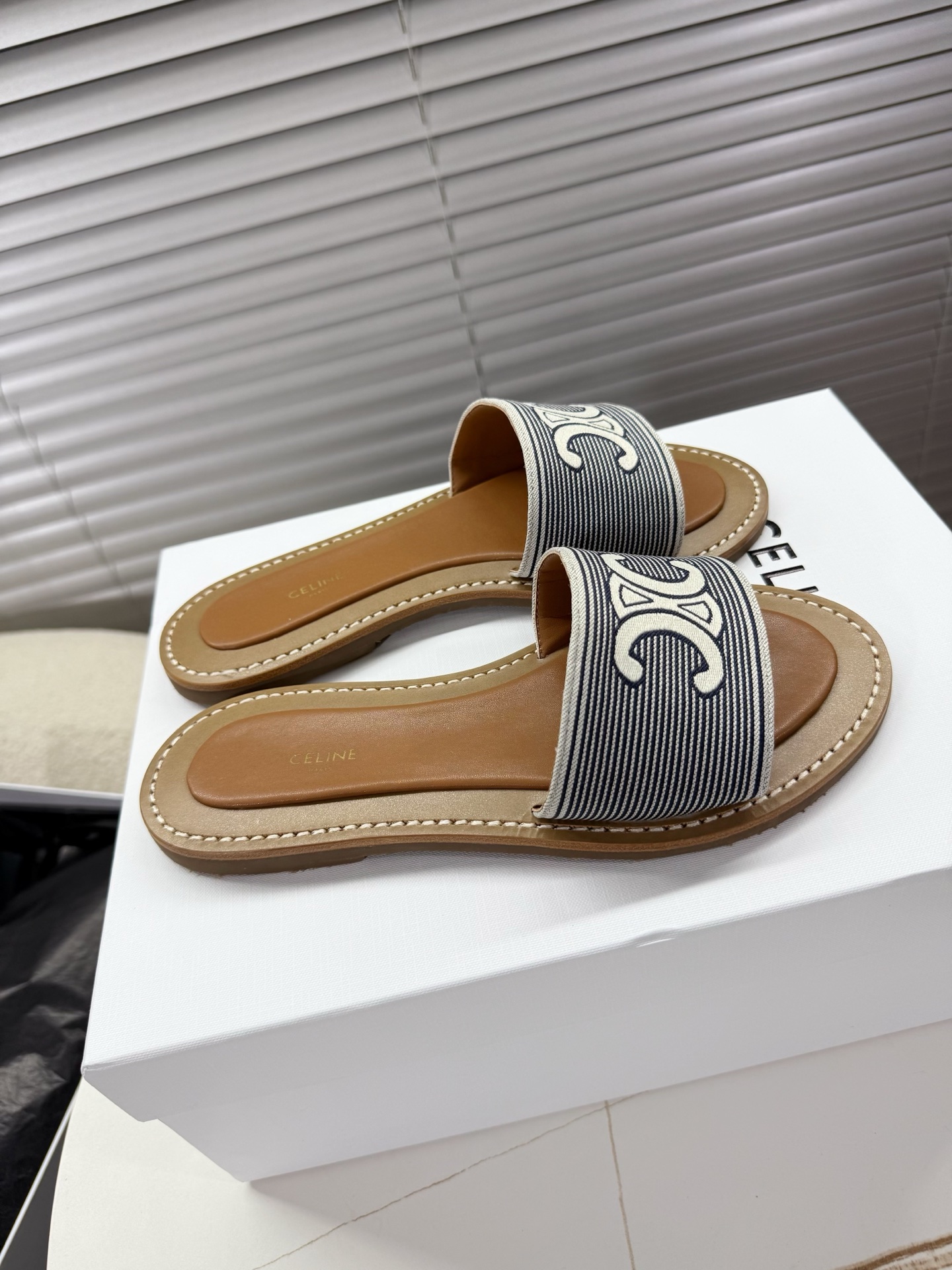 Bagsaaa Ce1i*e Lympia Mule In Striped Textile With Triomphe Blue