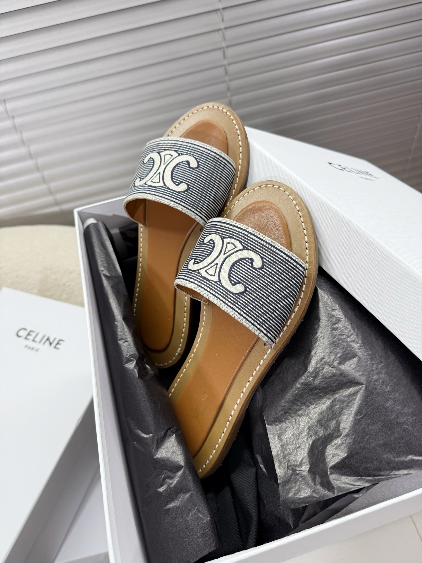 Bagsaaa Ce1i*e Lympia Mule In Striped Textile With Triomphe Blue