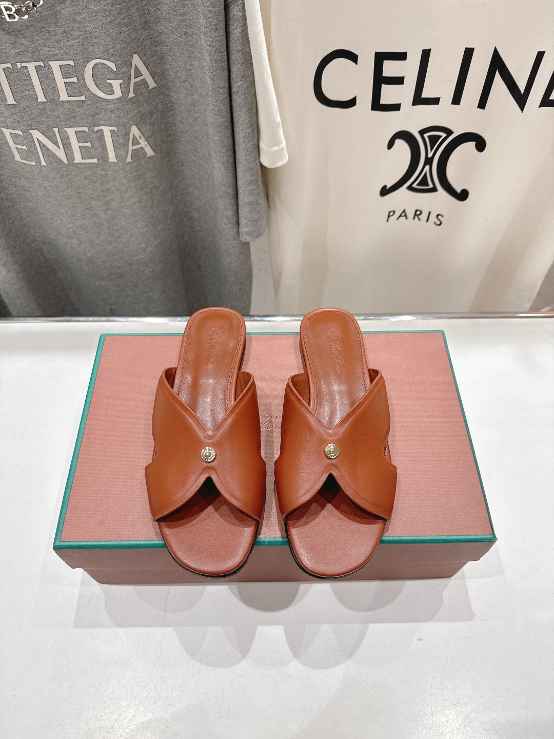 Bagsaaa L0r0 P1ana Vera Sandal Brown