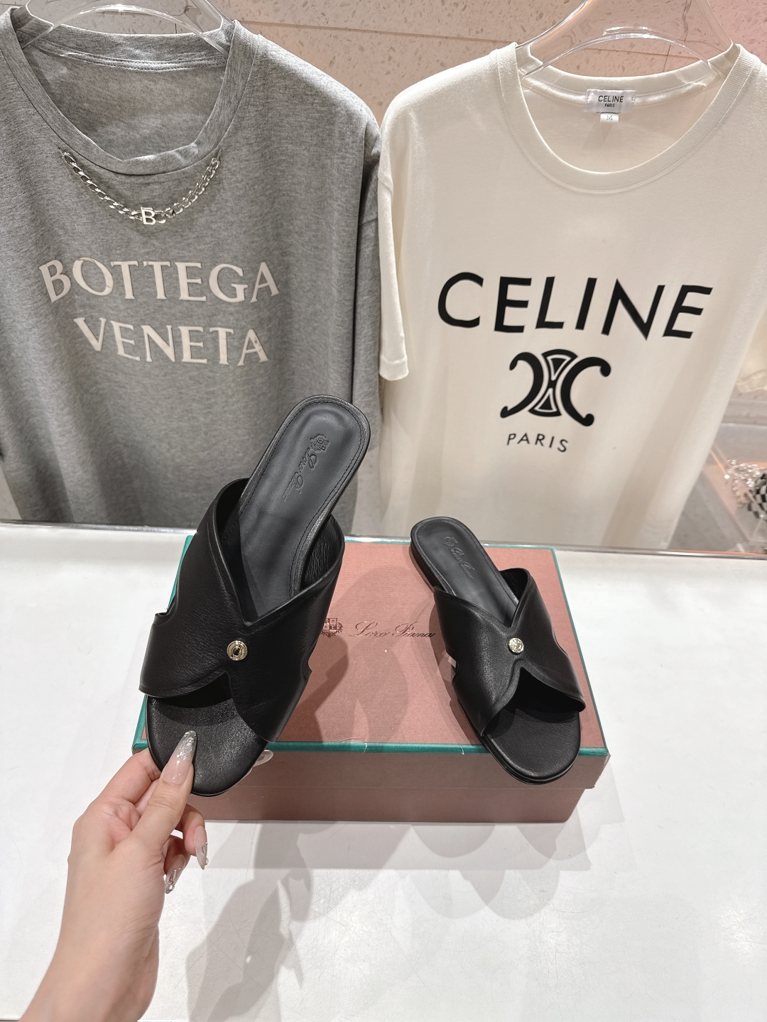 Bagsaaa L0r0 P1ana Vera Sandal Black