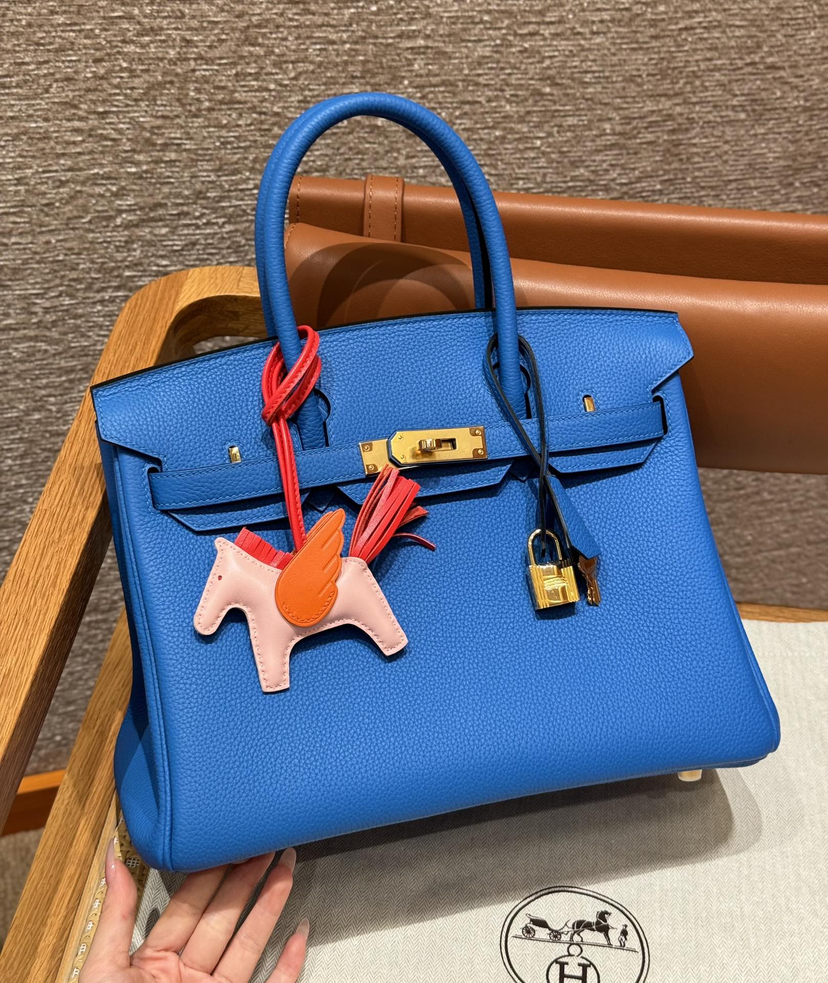 Bagsaaa H**me5 Birkin Togo Royal Blue & Gold hardware - 25cm