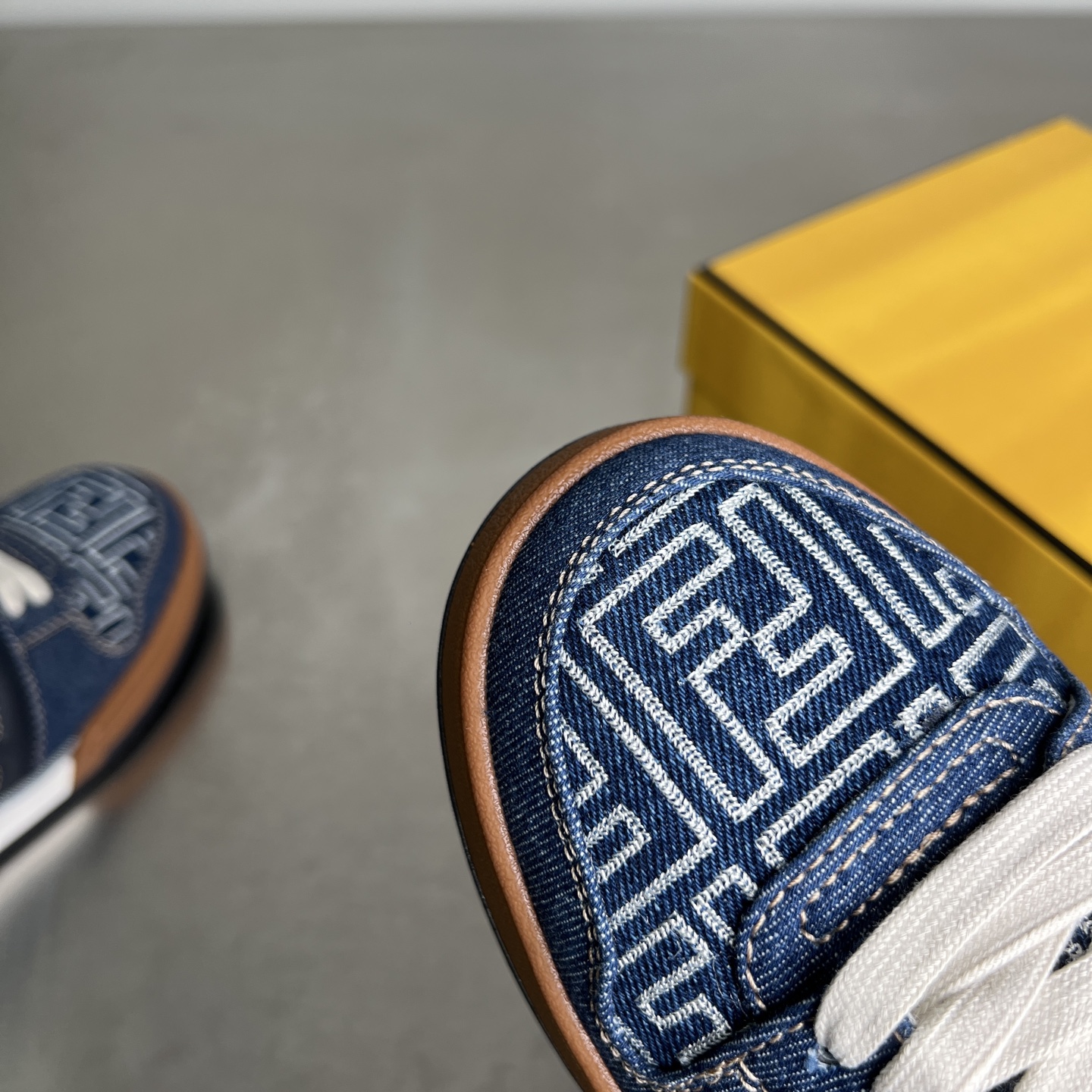 Bagsaaa F**di Match Sneakers Blue FF Jacquard low-tops