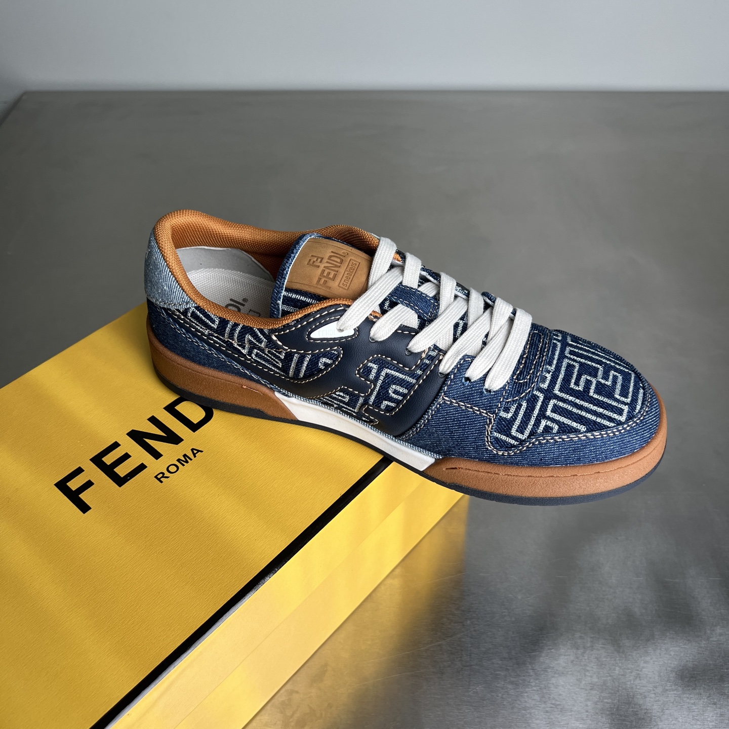 Bagsaaa F**di Match Sneakers Blue FF Jacquard low-tops