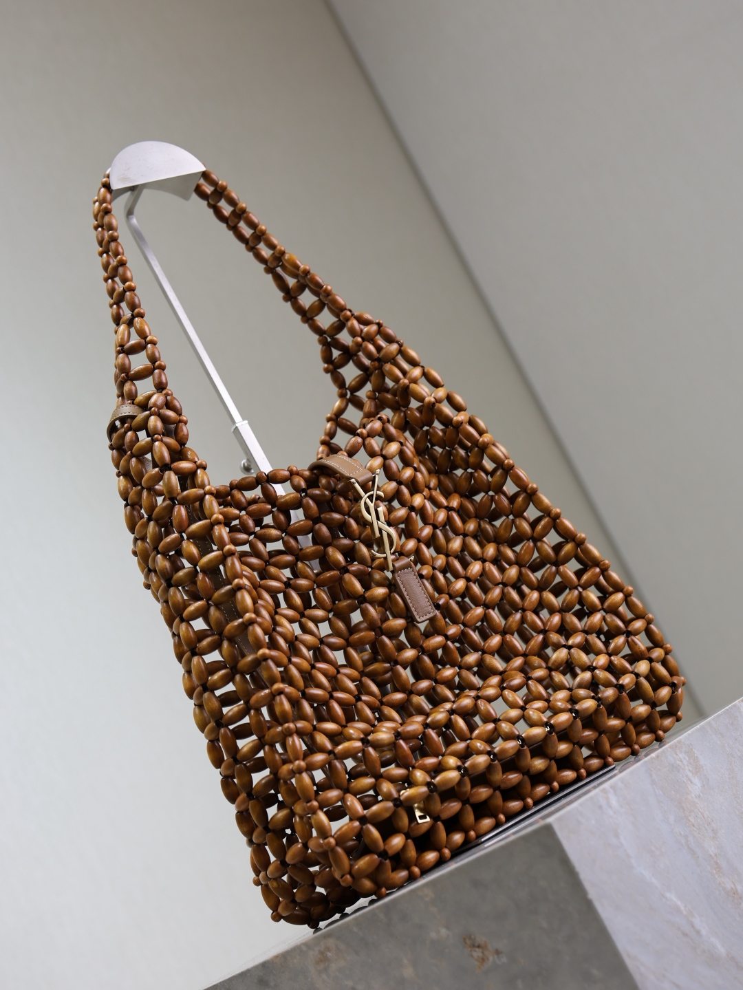 Bagsaaa Y51 le 5 à 7 large in wood beads 823807 brown - 35cm