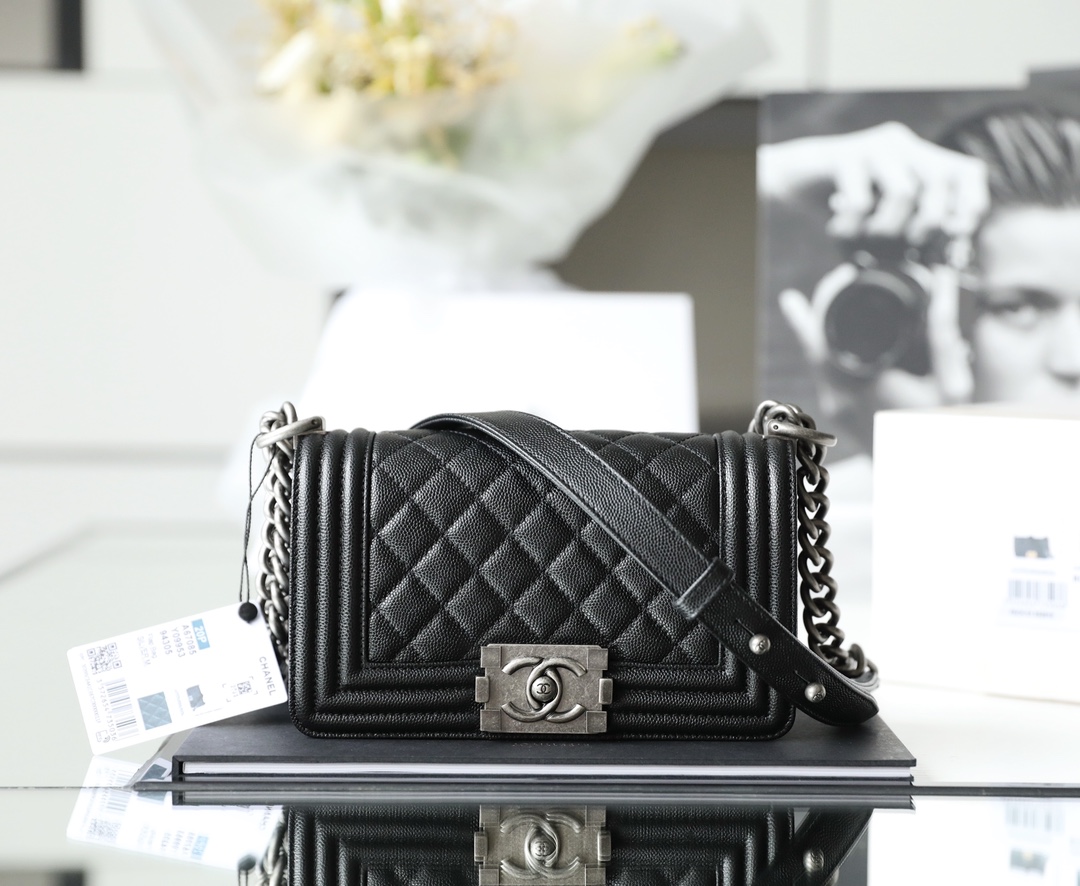 Bagsaaa Ch**el Boy Black Caviar & Silver Hardware - 20.5cm