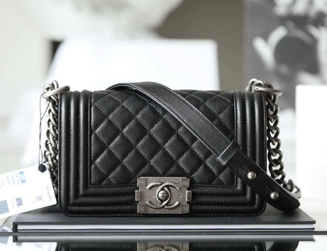 Bagsaaa Ch**el Boy Black Caviar & Silver Hardware - 20.5cm