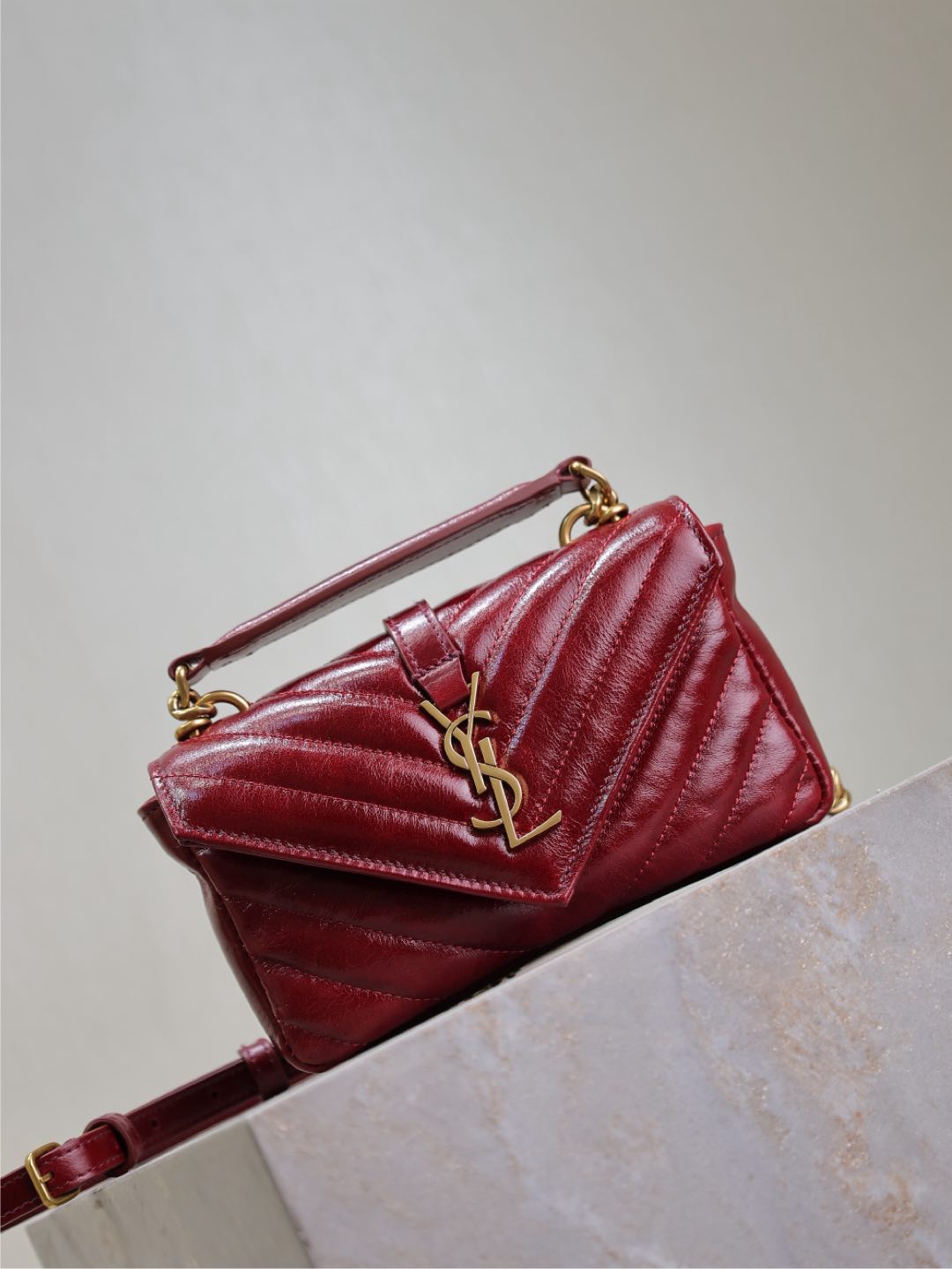 Bagsaaa Y51 College mini chain bag in shiny leather 779430 red - 20cm