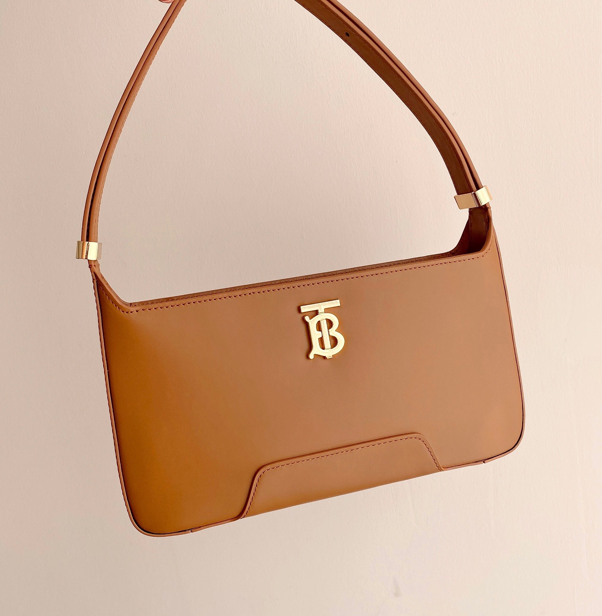 Bagsaaa Bv*b*rry Medium leather shoulder bag brown - 28cm