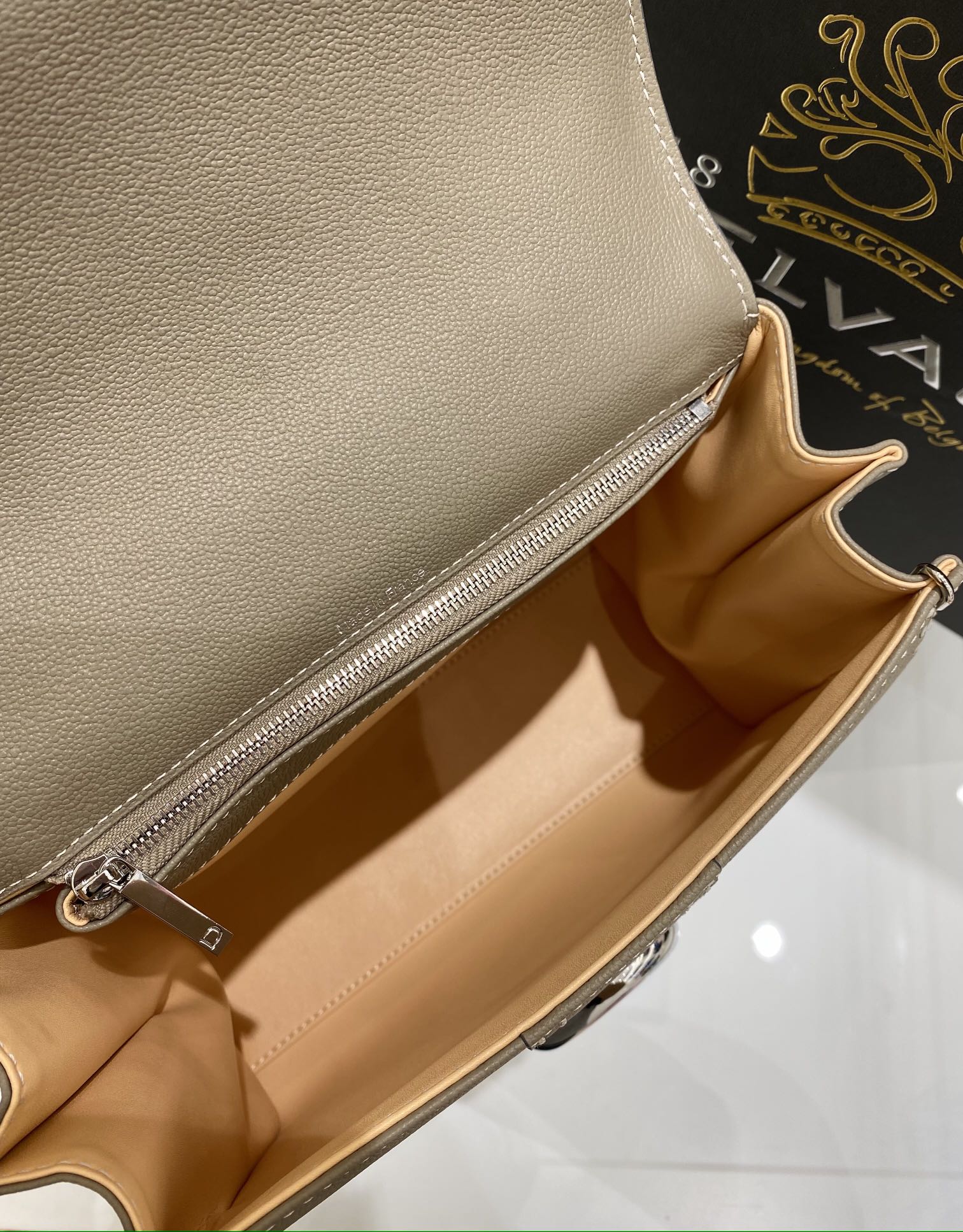 Bagsaaa Delvaux Brillant PM Surpiqué Gray - 24cm