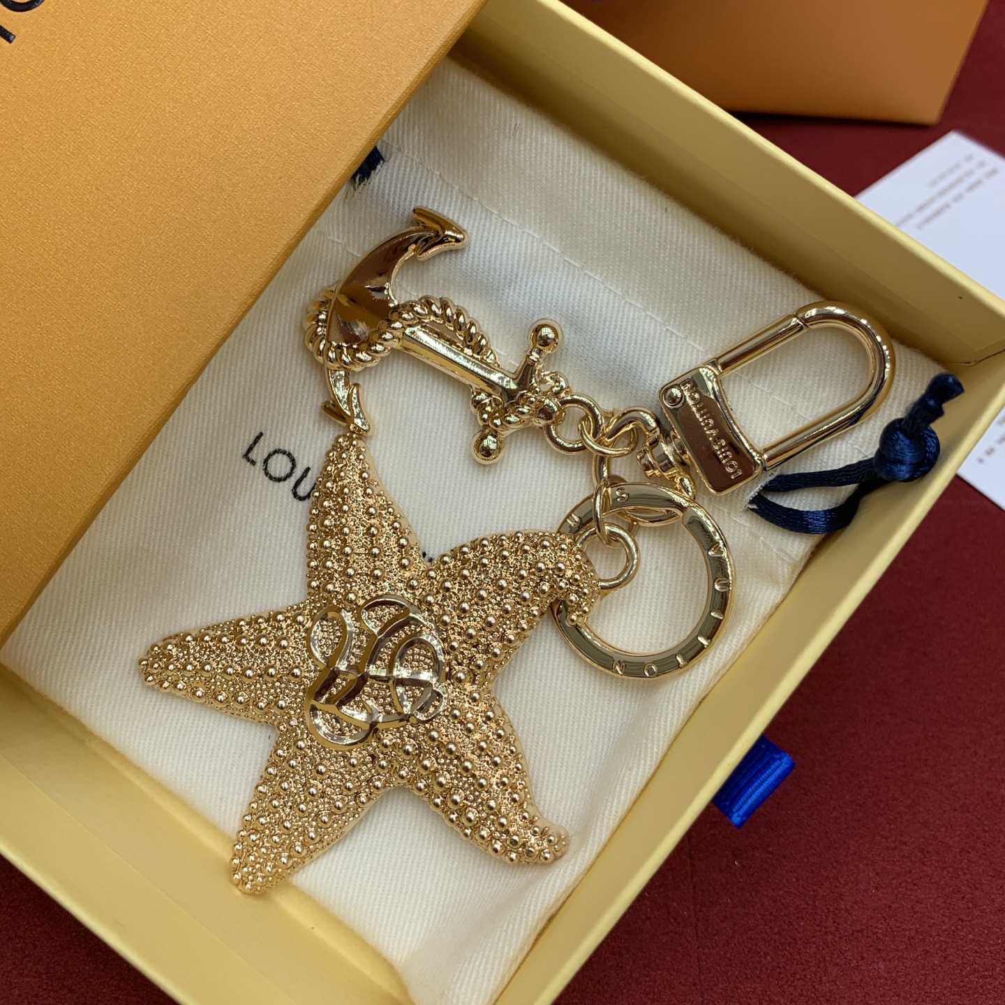 Bagsaaa LV M02622 Starfish Key Holder and Bag Charm