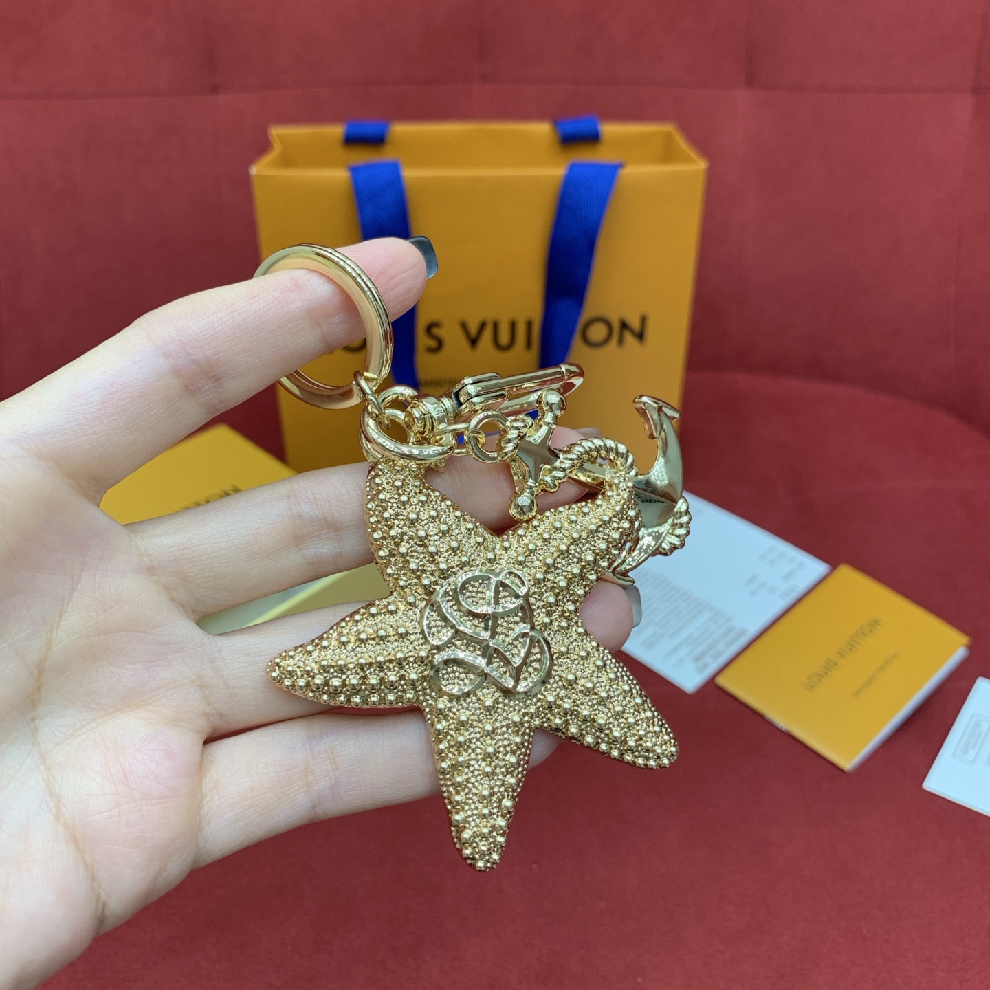 Bagsaaa LV M02622 Starfish Key Holder and Bag Charm