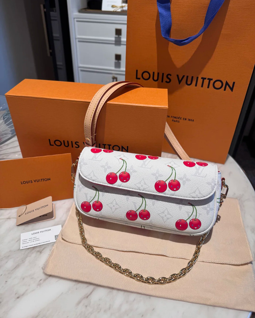 Bagsaaa LV M14239 Wallet on chain Ivy Cherry - 23.5cm