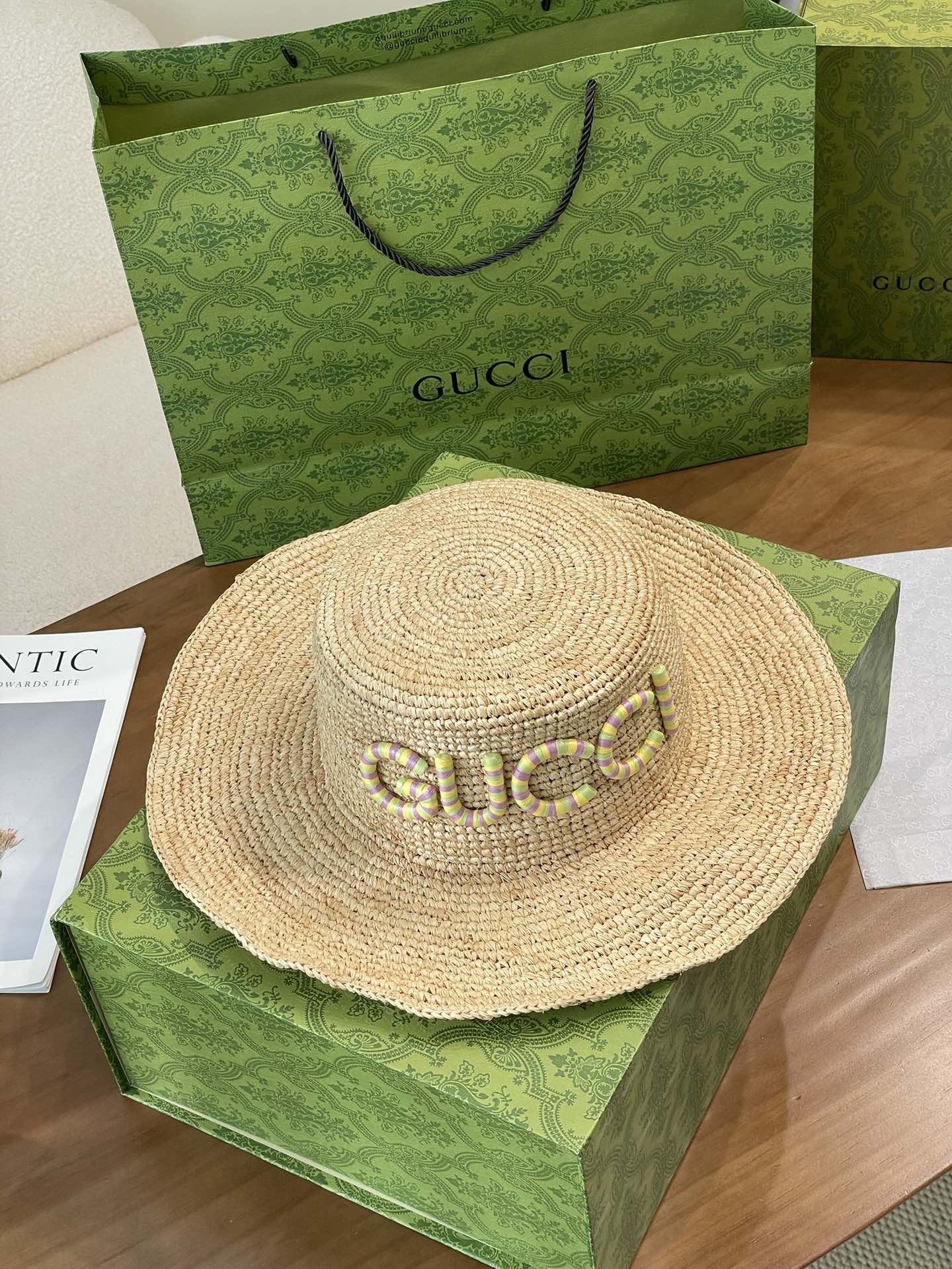 Bagsaaa Gvc*1 embroidered straw hat neutrals