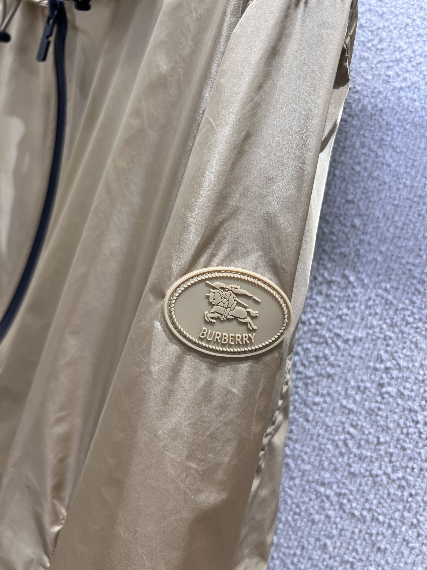 Bagsaaa Bv*b*rry Knight Stamp Nylon Jacket beige