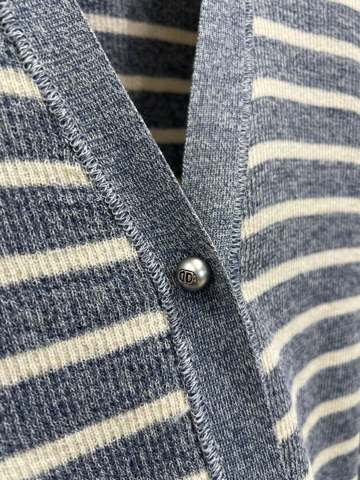 Bagsaaa D10riviera Cardigan Denim Blue and White D-Stripes Linen and Silk Knit
