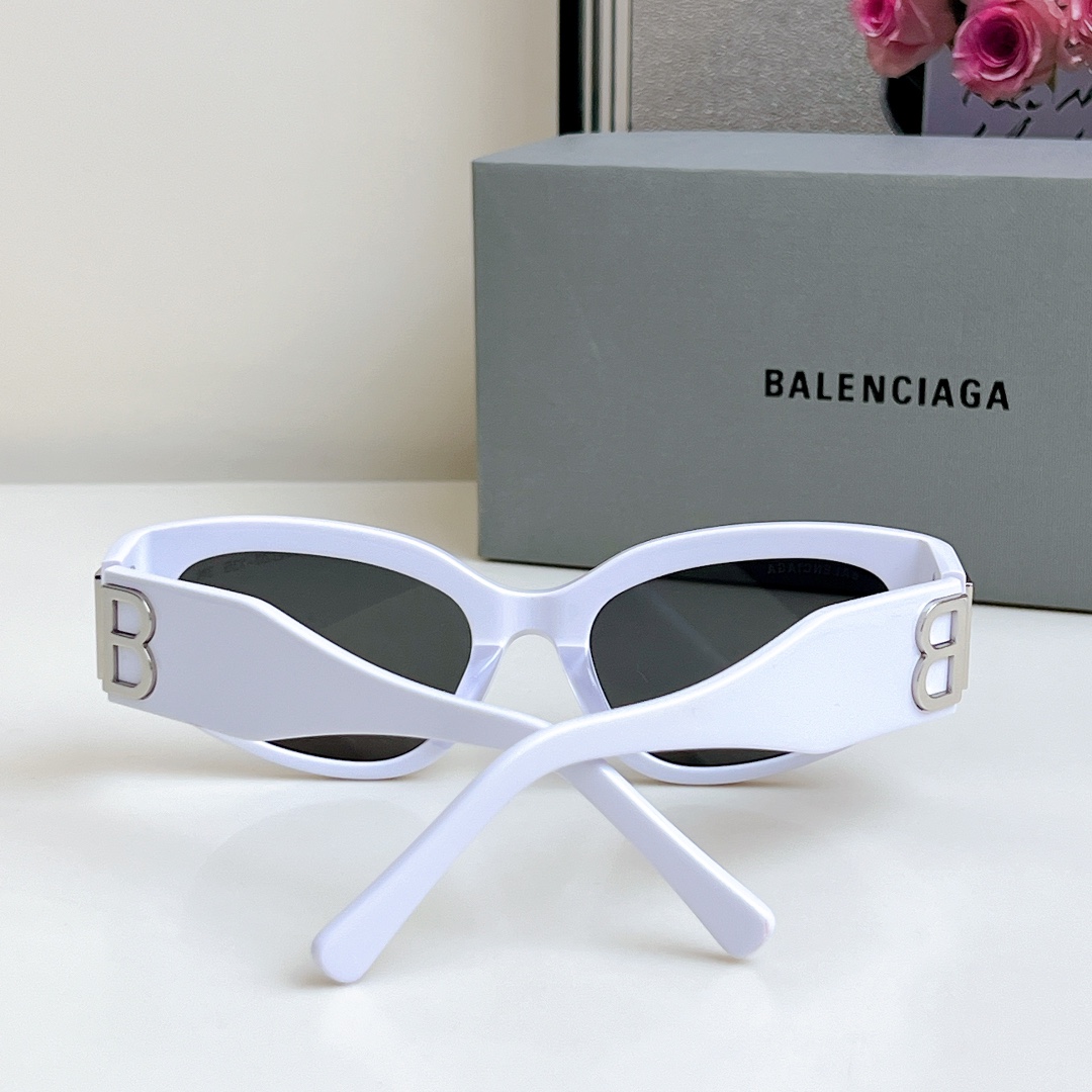 Bagsaaa Ba1en*iaga Bossy Round Af Sunglasses in White