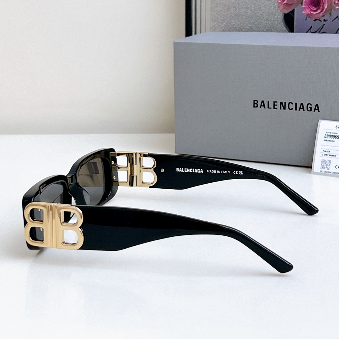 Bagsaaa Ba1en*iaga Sunglasses