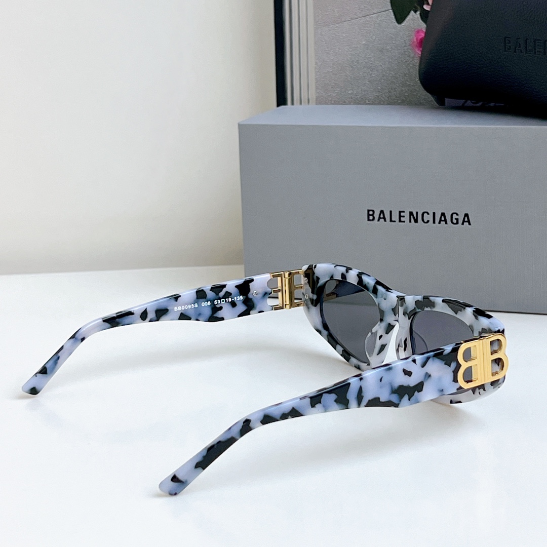 Bagsaaa Ba1en*iaga Sunglasses 03