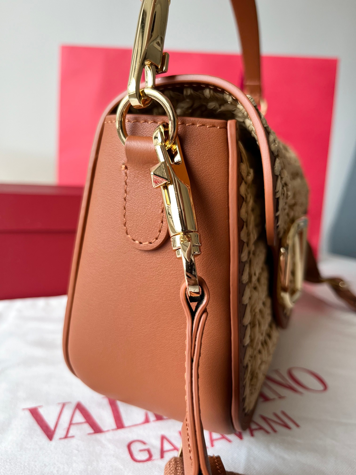 Bagsaaa Va1e*ntin0 Garavani Alltime Raffia Shoulder Bag - 23.5cm