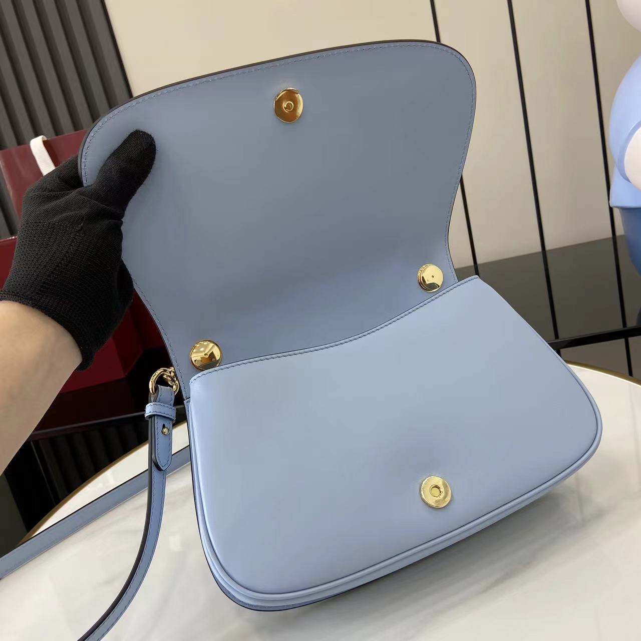 Bagsaaa Gvc*1 Blondie Small Top Handle Bag 815714 Light Blue - 27 x 17 x 7cm
