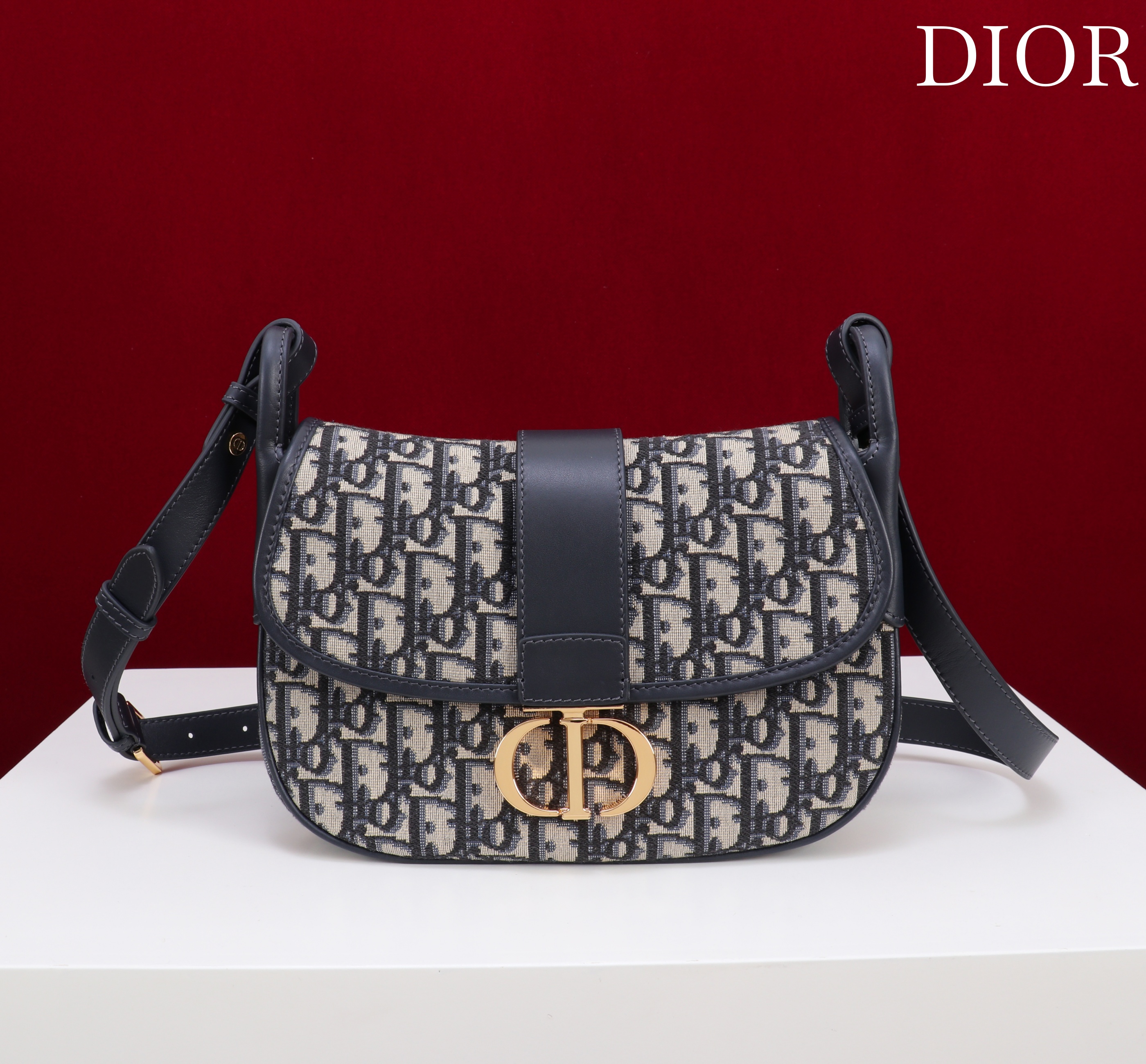 Bagsaaa D10r Medium 30 Montaigne Satchel Bag Blue D10r Oblique Jacquard - 24cm