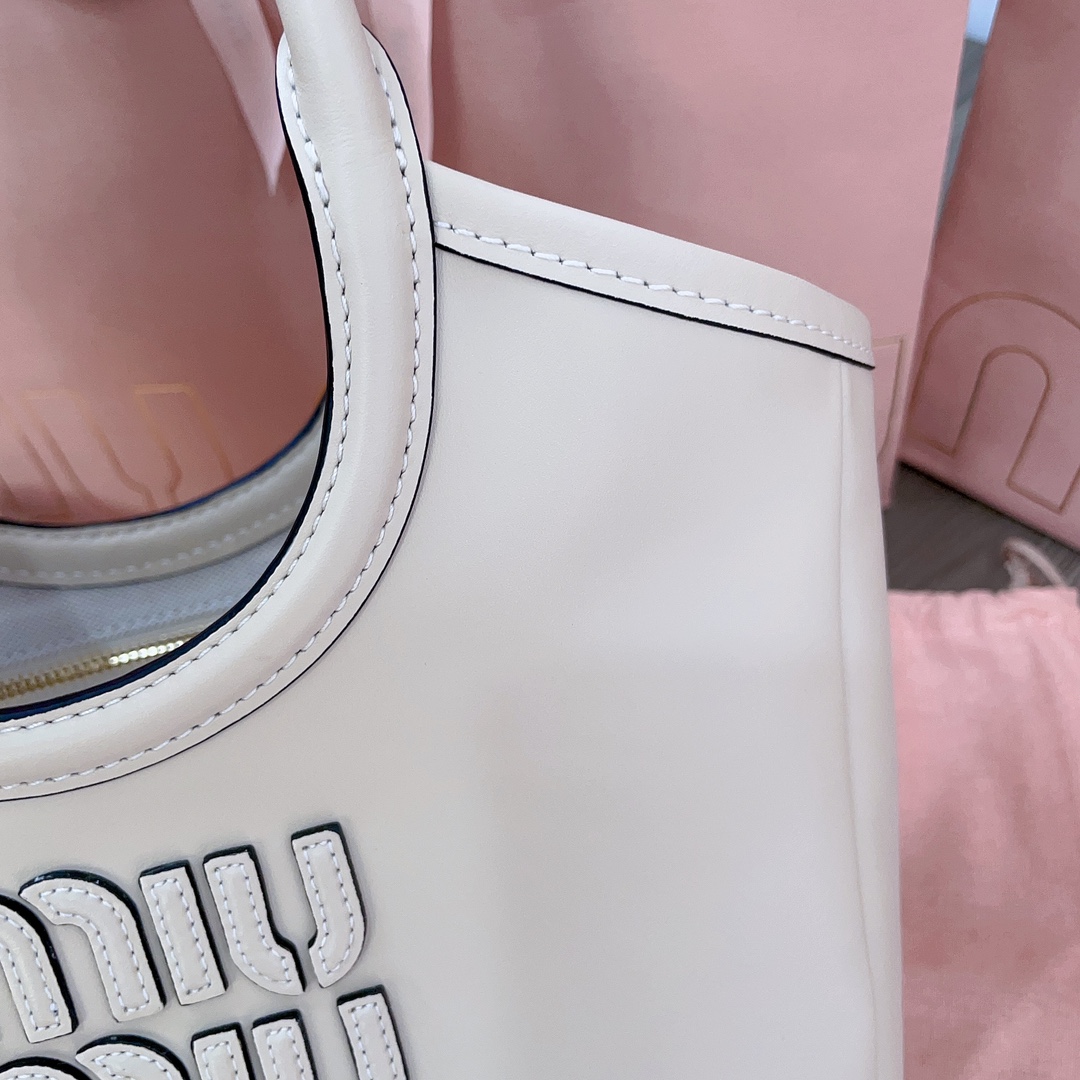 Bagsaaa Miu Miu IVY leather bag small beige - 23.5cm