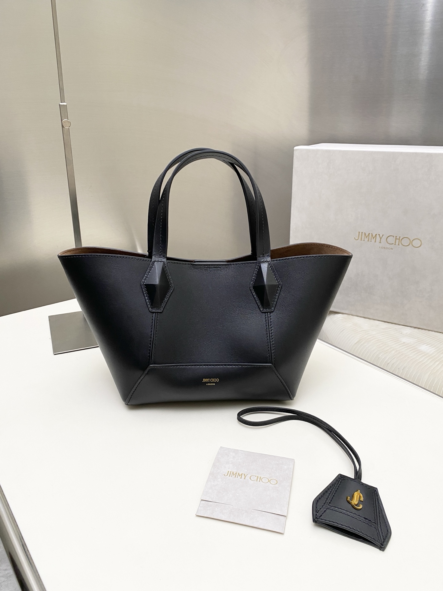 Bagsaaa J1m*y Ch00 D1am0nd Tote S Black Calf Leather Tote Bag - 20/35cm