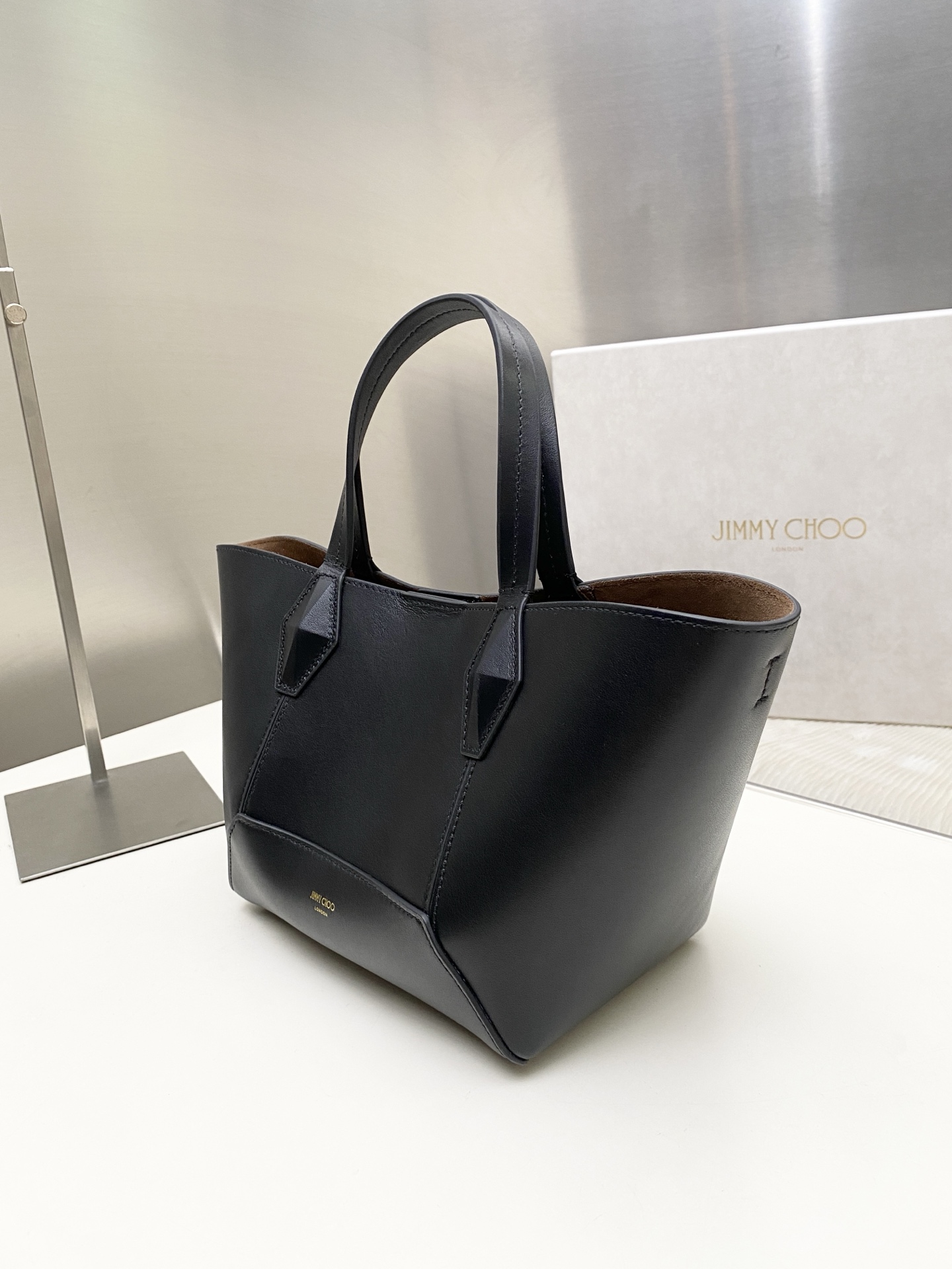 Bagsaaa J1m*y Ch00 D1am0nd Tote S Black Calf Leather Tote Bag - 20/35cm