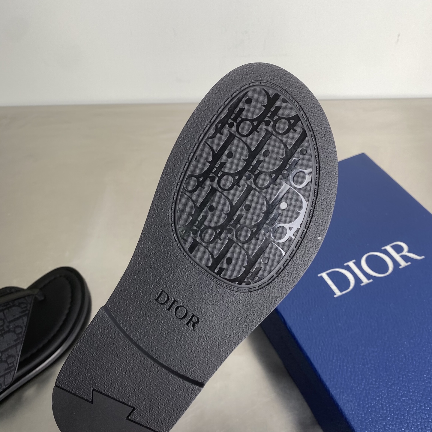 Bagsaaa D10r Alias Thong Sandal Black D10r Oblique Jacquard