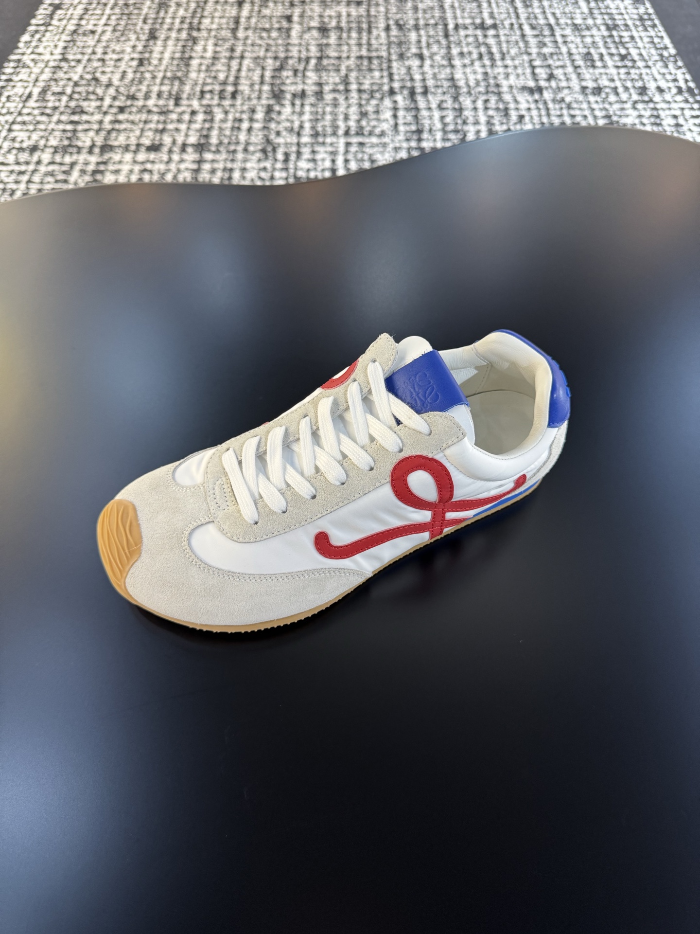Bagsaaa L0ew* Ballet Runner 2.0 in nylon and calfskin white & red