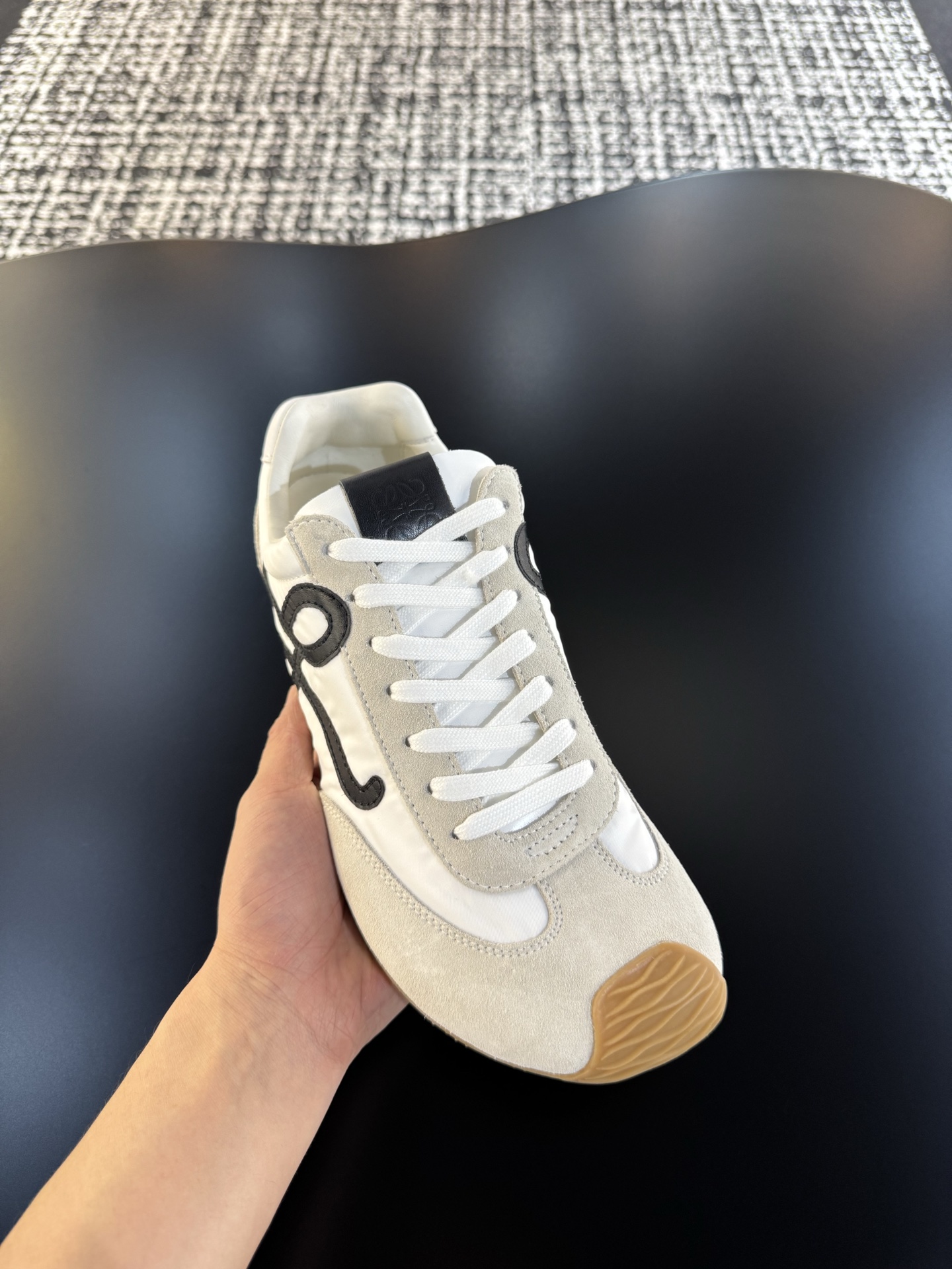 Bagsaaa L0ew* Ballet Runner 2.0 in nylon and calfskin white & black