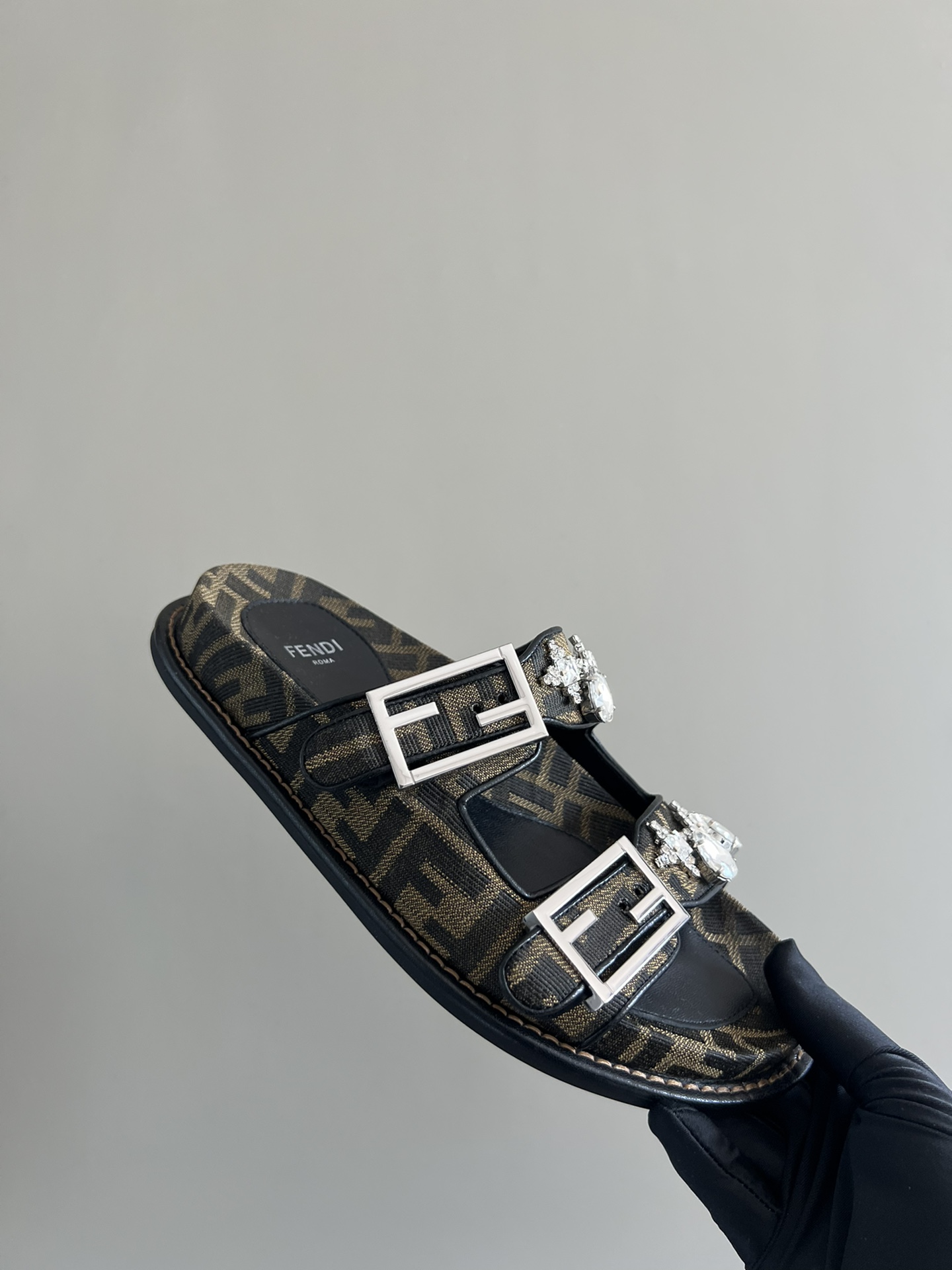 Bagsaaa F**di Crystal Buckle Slides with Logo Print