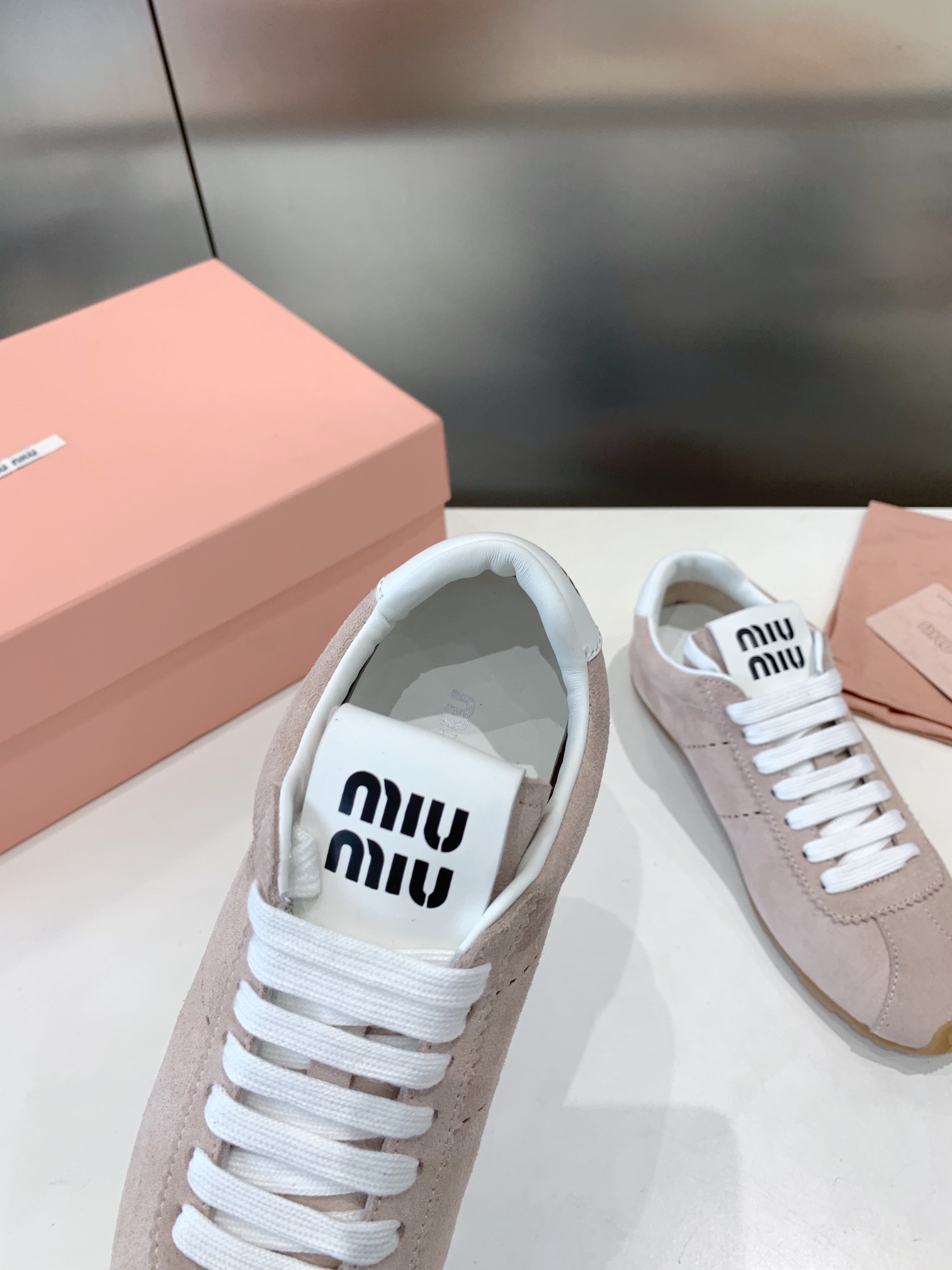 Bagsaaa Miu Miu Plume suede sneakers light pink